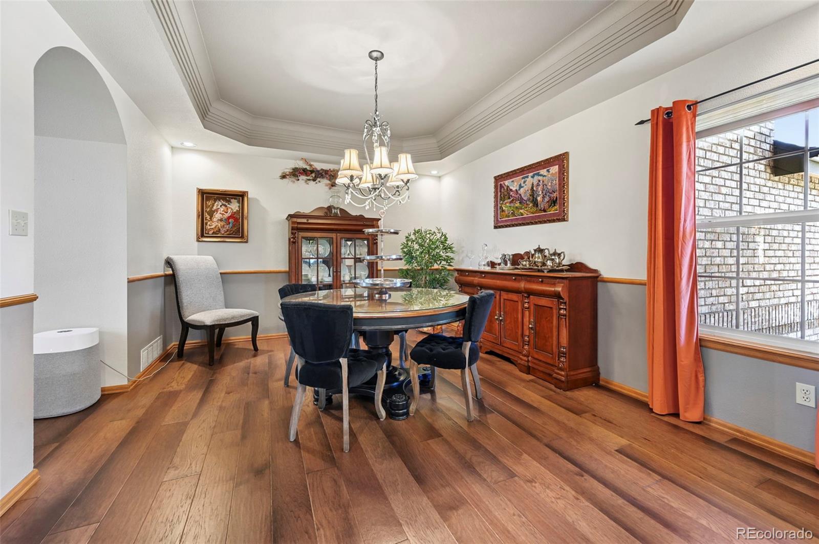 2527 Craycroft Drive