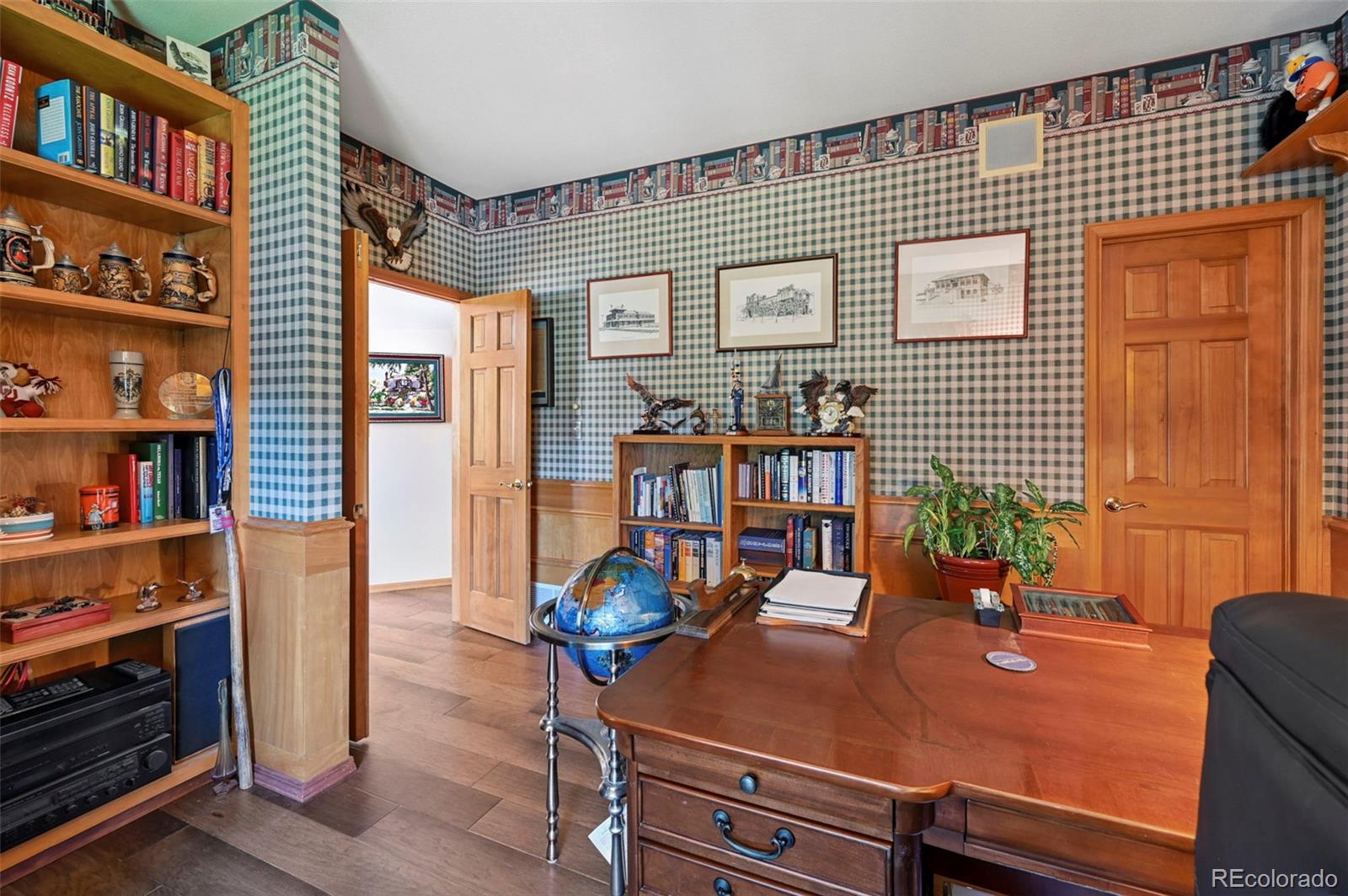 2527 Craycroft Drive