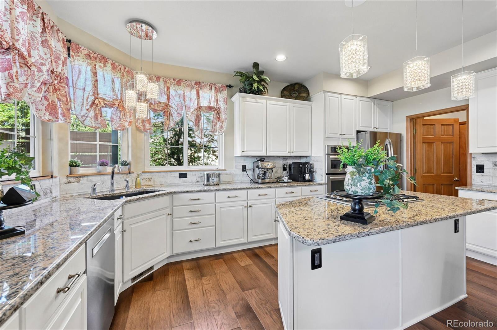 2527 Craycroft Drive