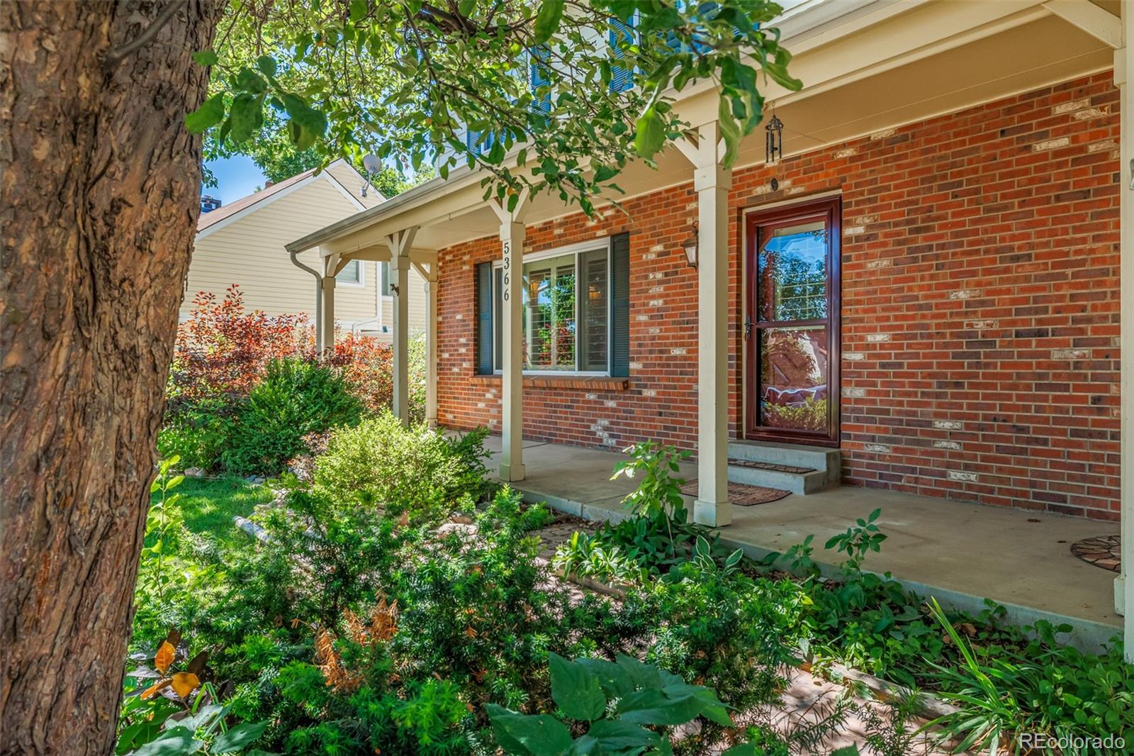 5366 E Briarwood Circle