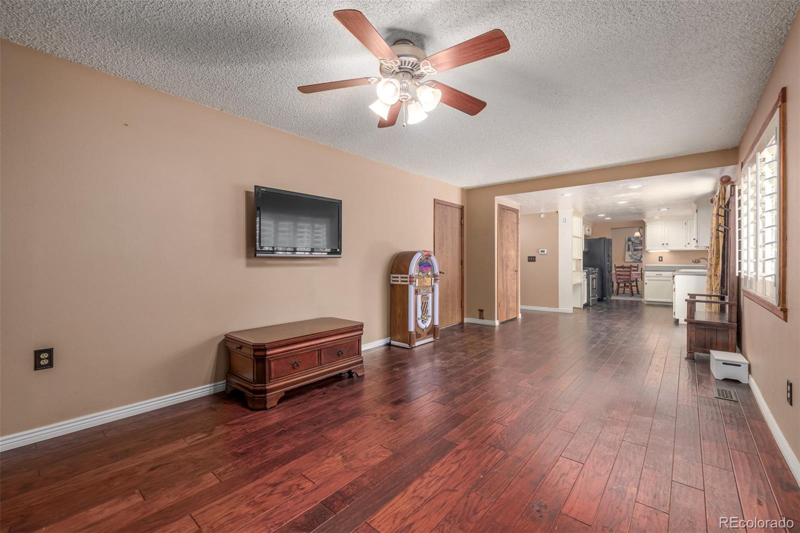 5366 E Briarwood Circle