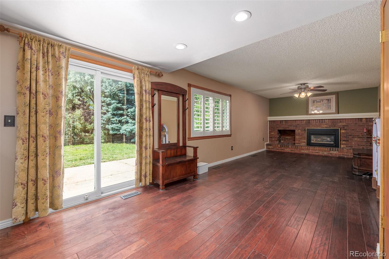 5366 E Briarwood Circle