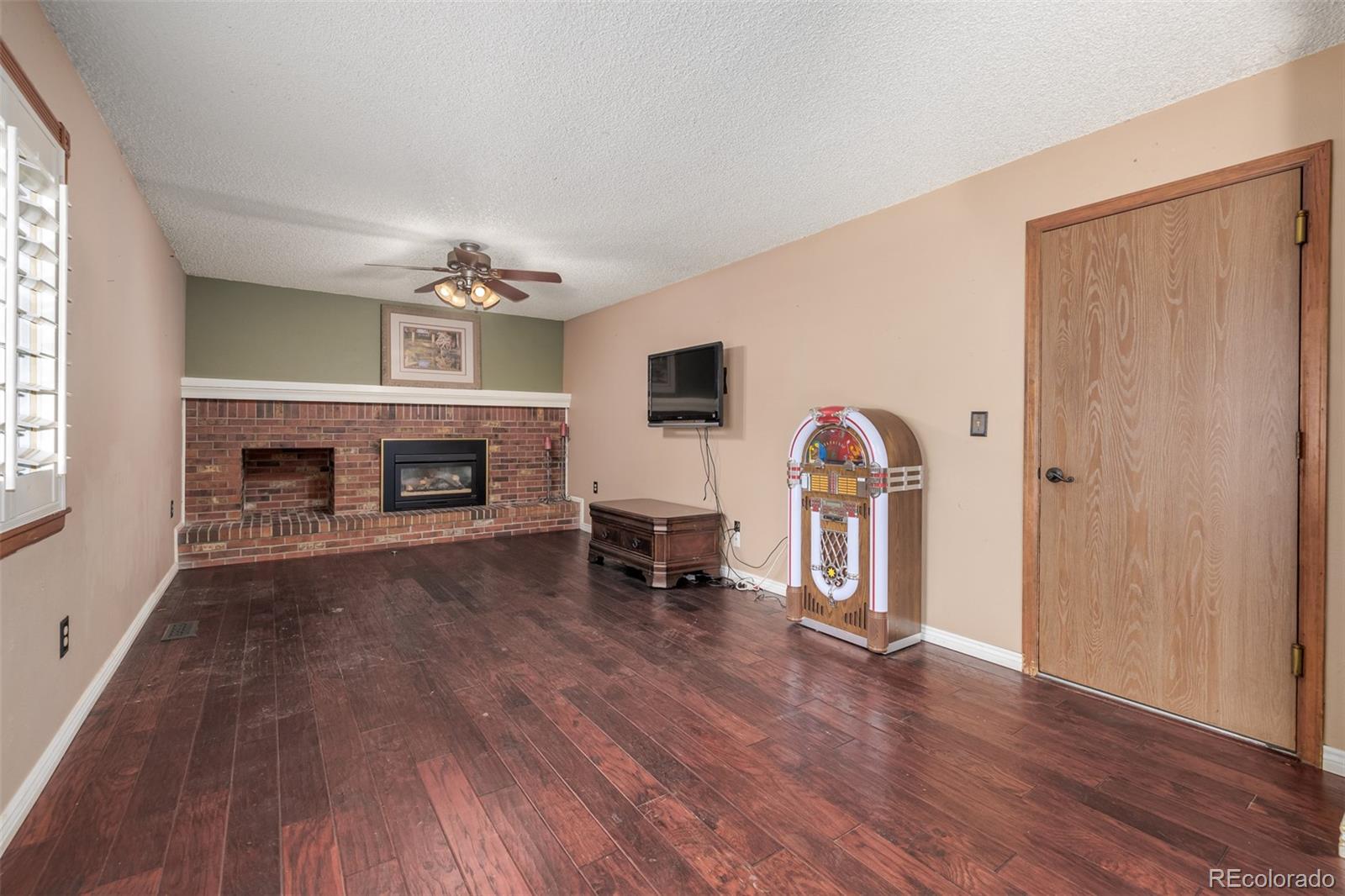 5366 E Briarwood Circle