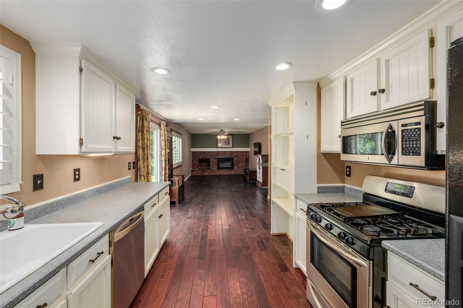 5366 E Briarwood Circle