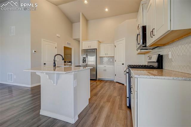 8278 Lodge Grass Way