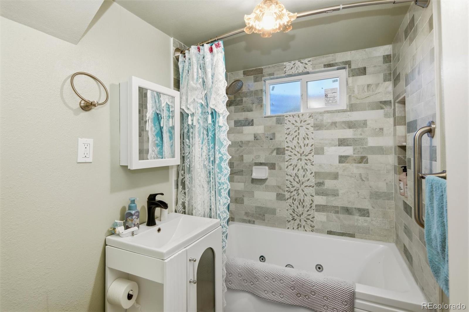 14153 E 25th Place