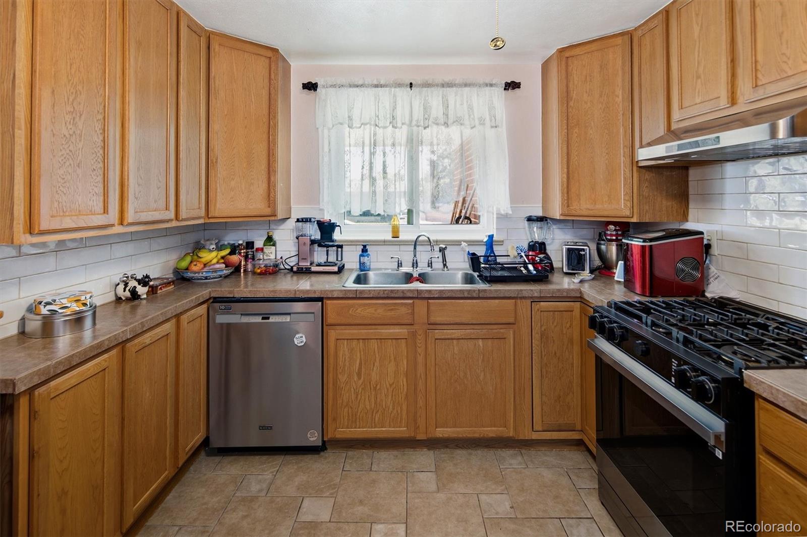 14153 E 25th Place