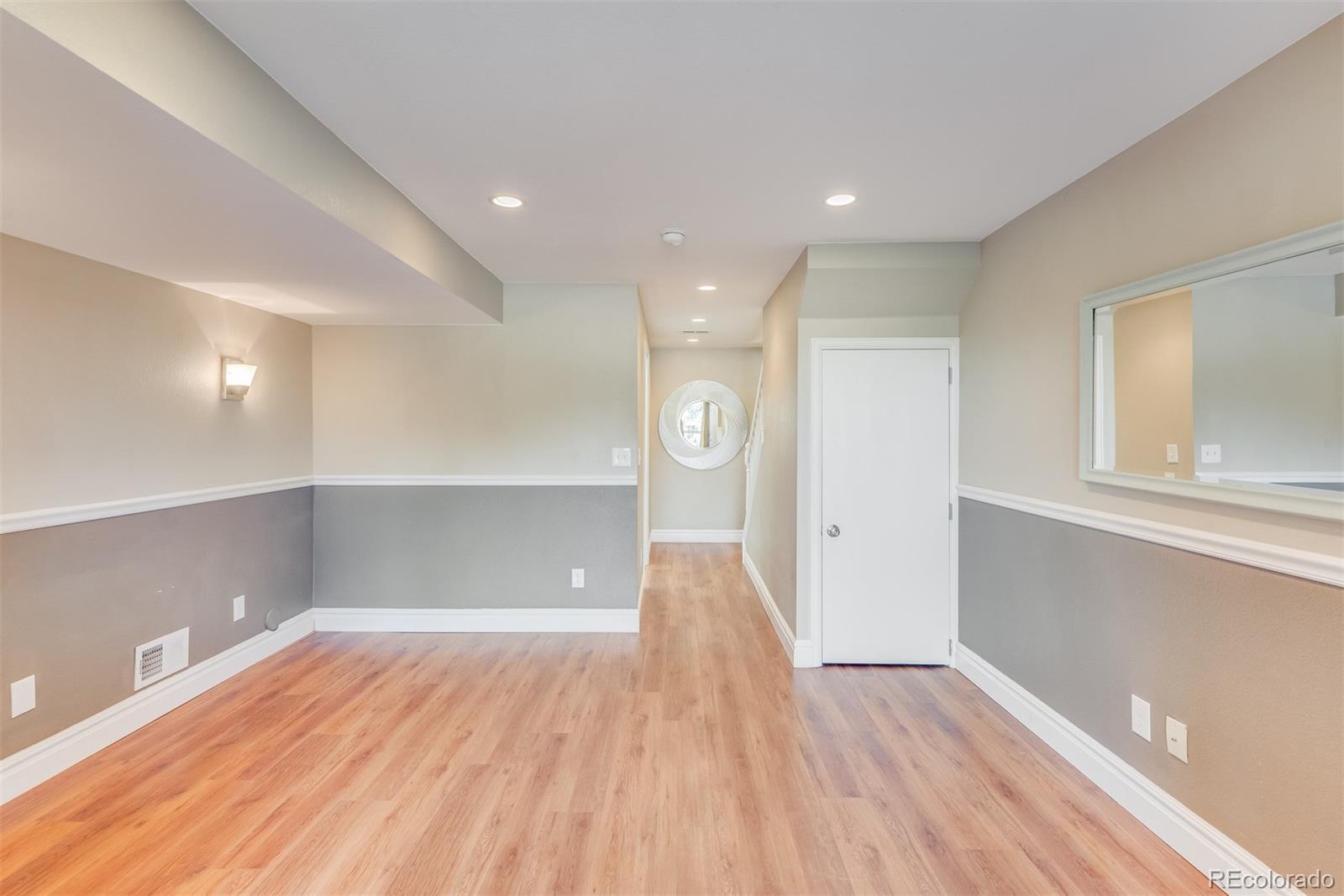 2479 E Nichols Circle