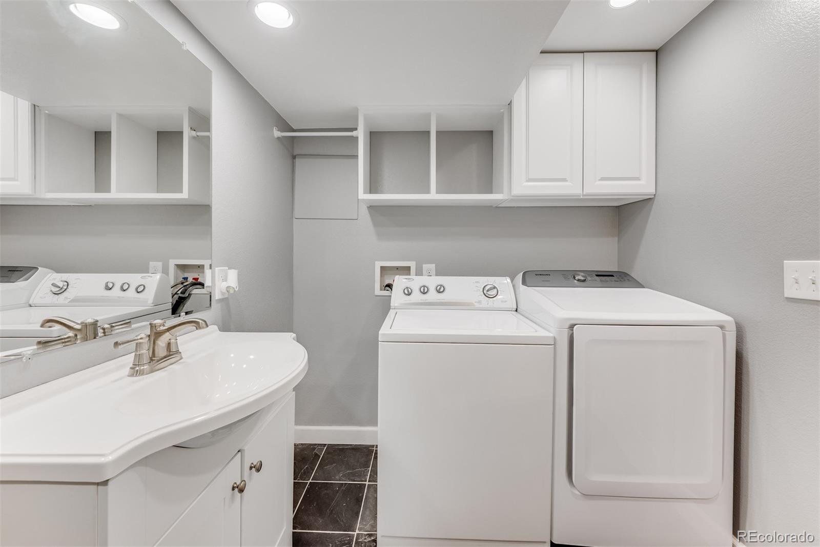 2479 E Nichols Circle