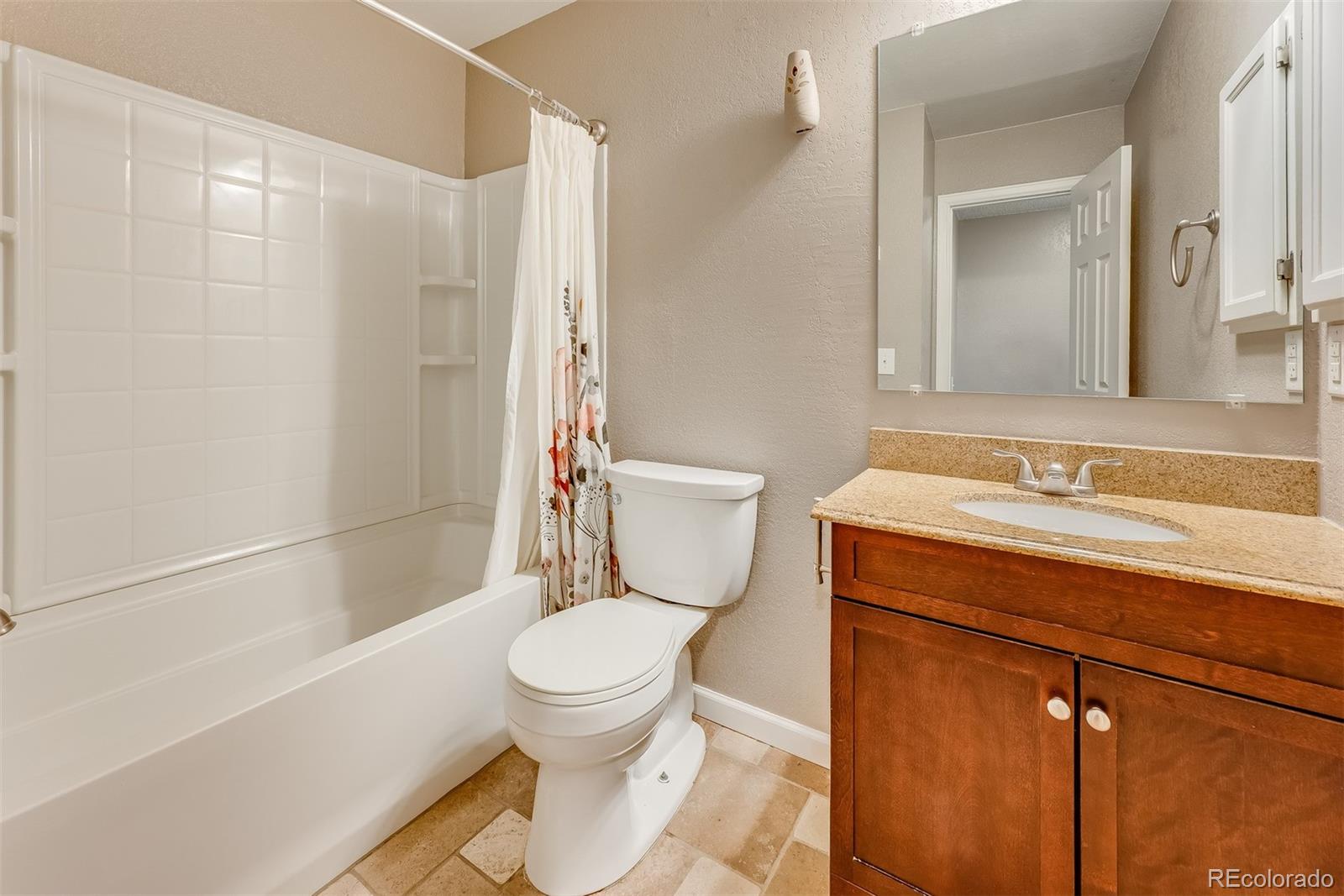 2479 E Nichols Circle