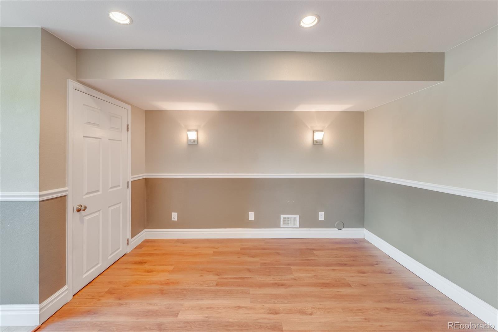 2479 E Nichols Circle