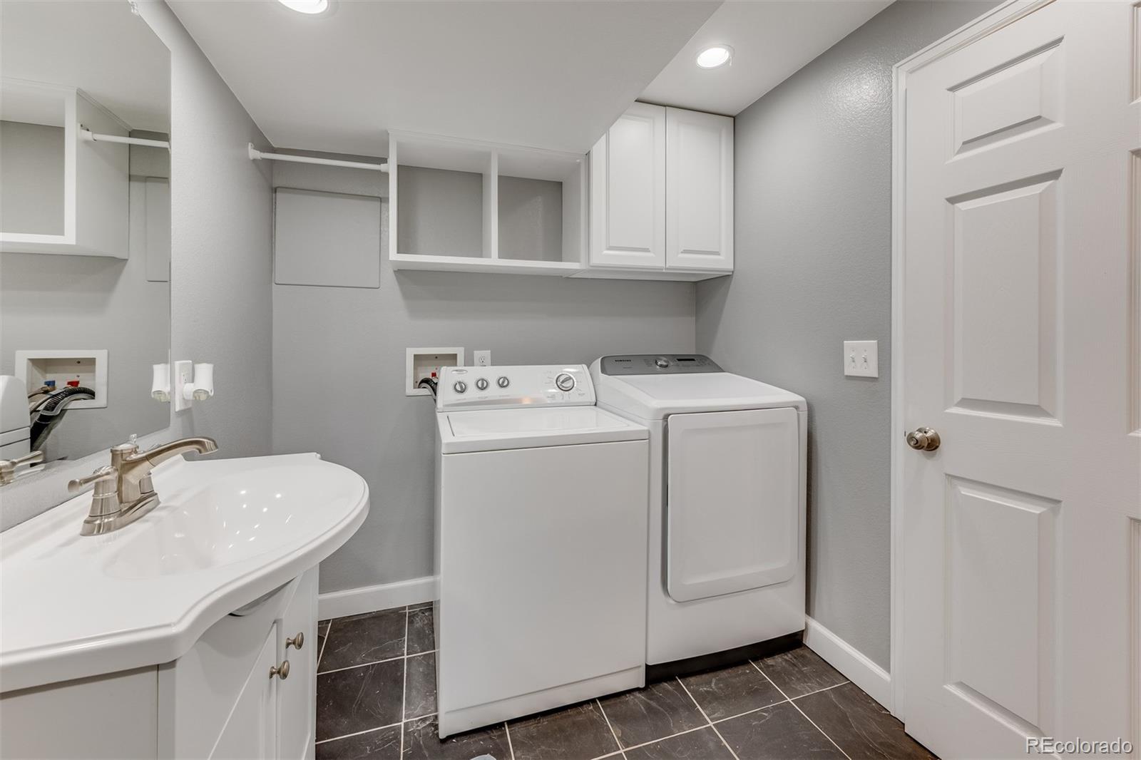 2479 E Nichols Circle