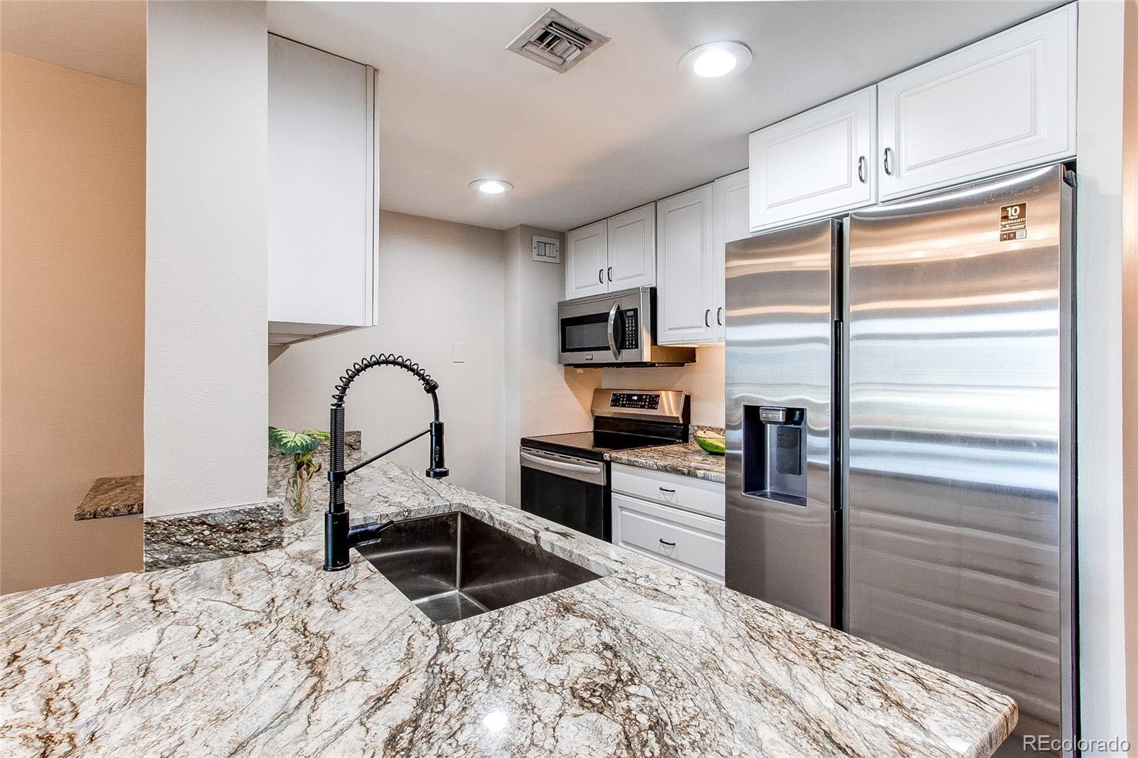 1777 Larimer Street Unit: 901