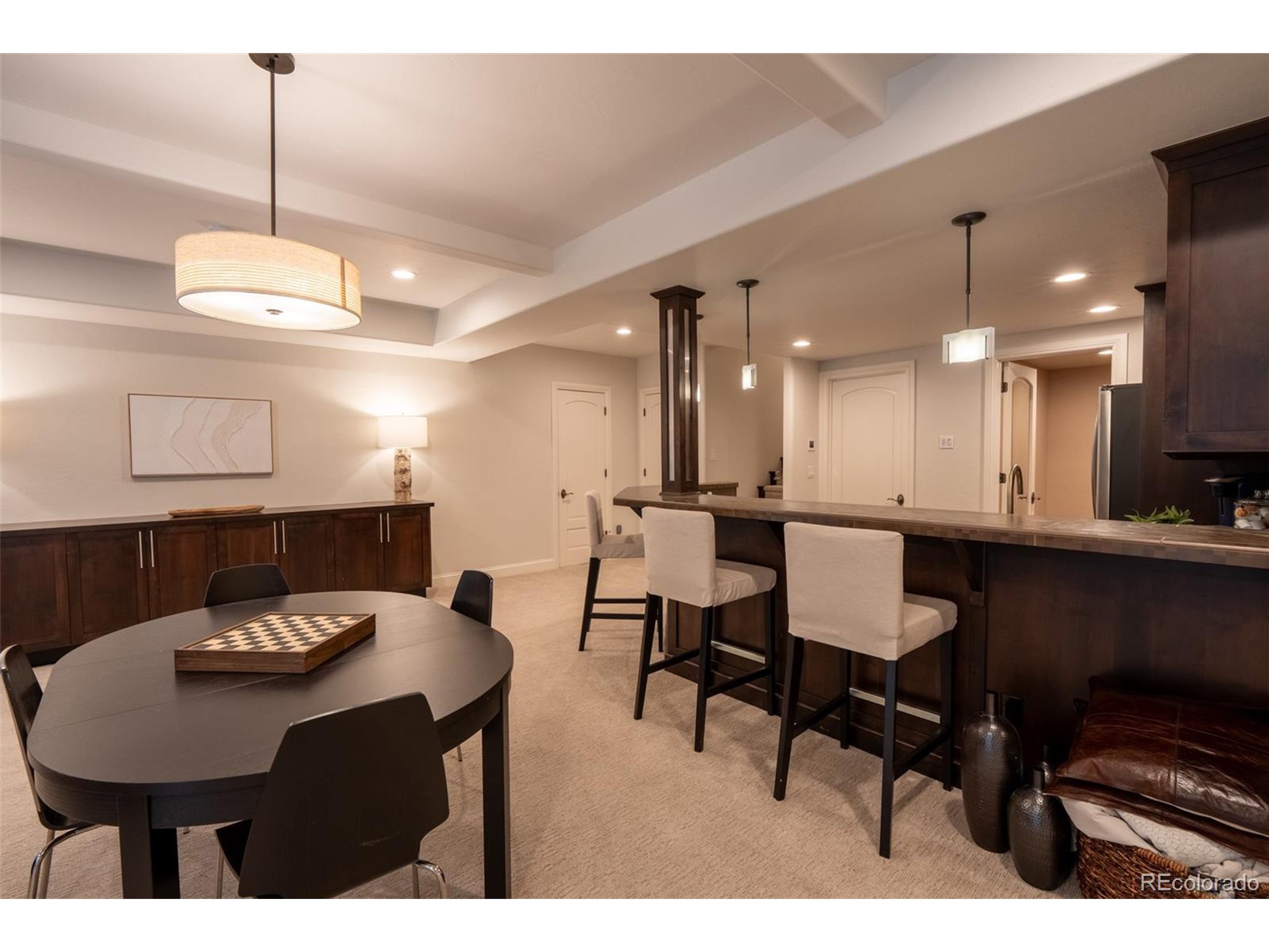 1575 Vine Cliff Hts