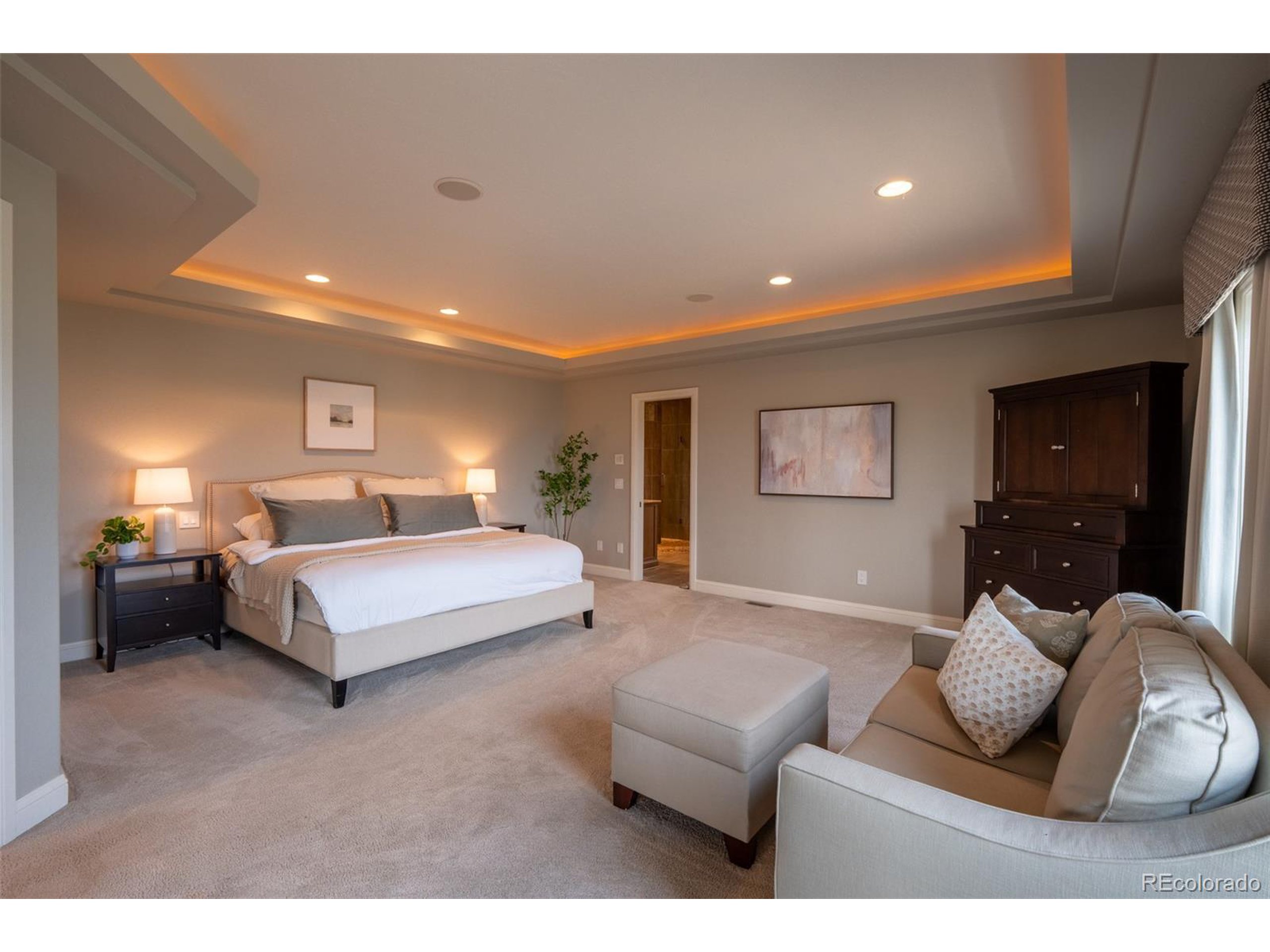 1575 Vine Cliff Hts