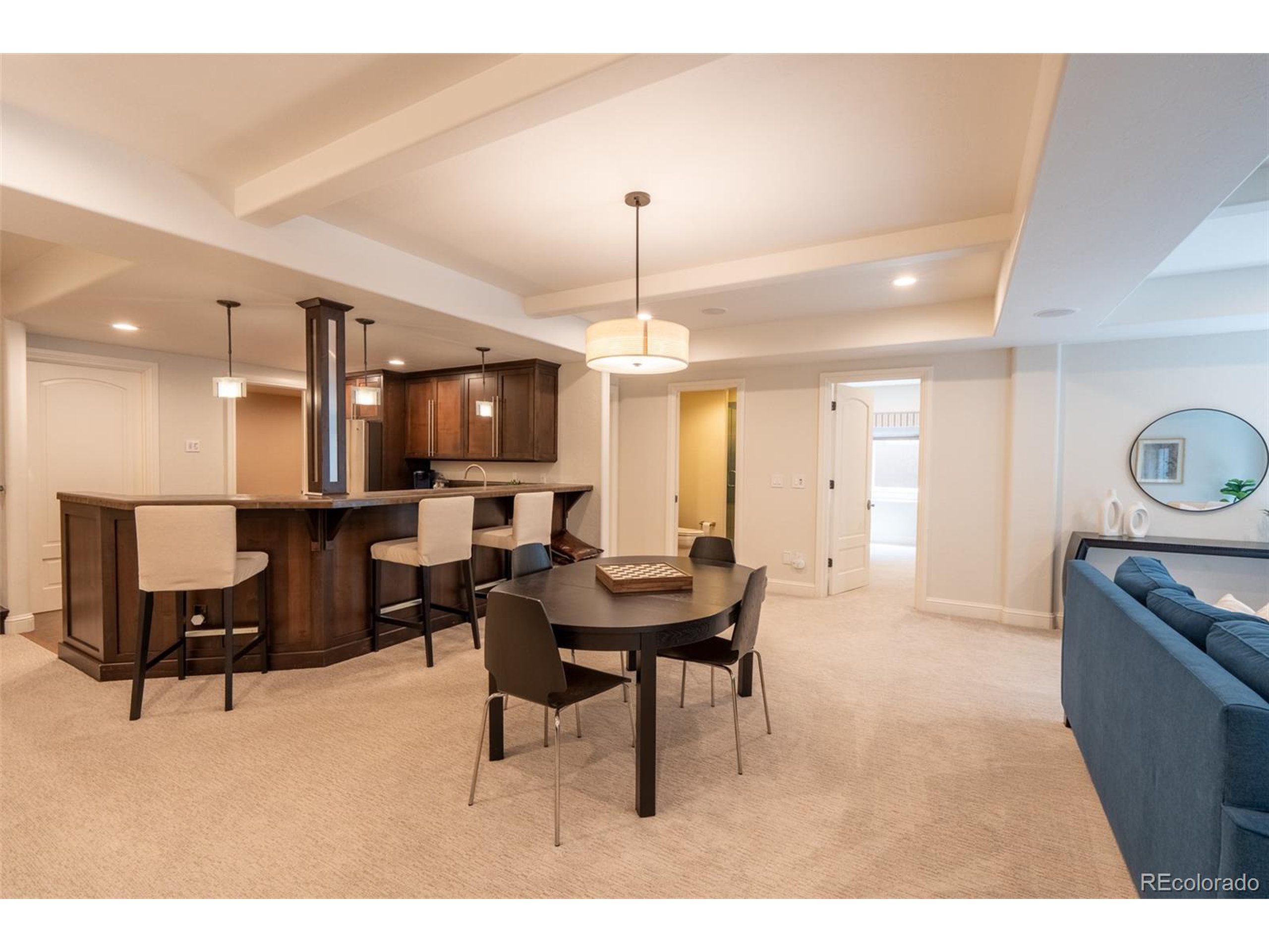 1575 Vine Cliff Hts