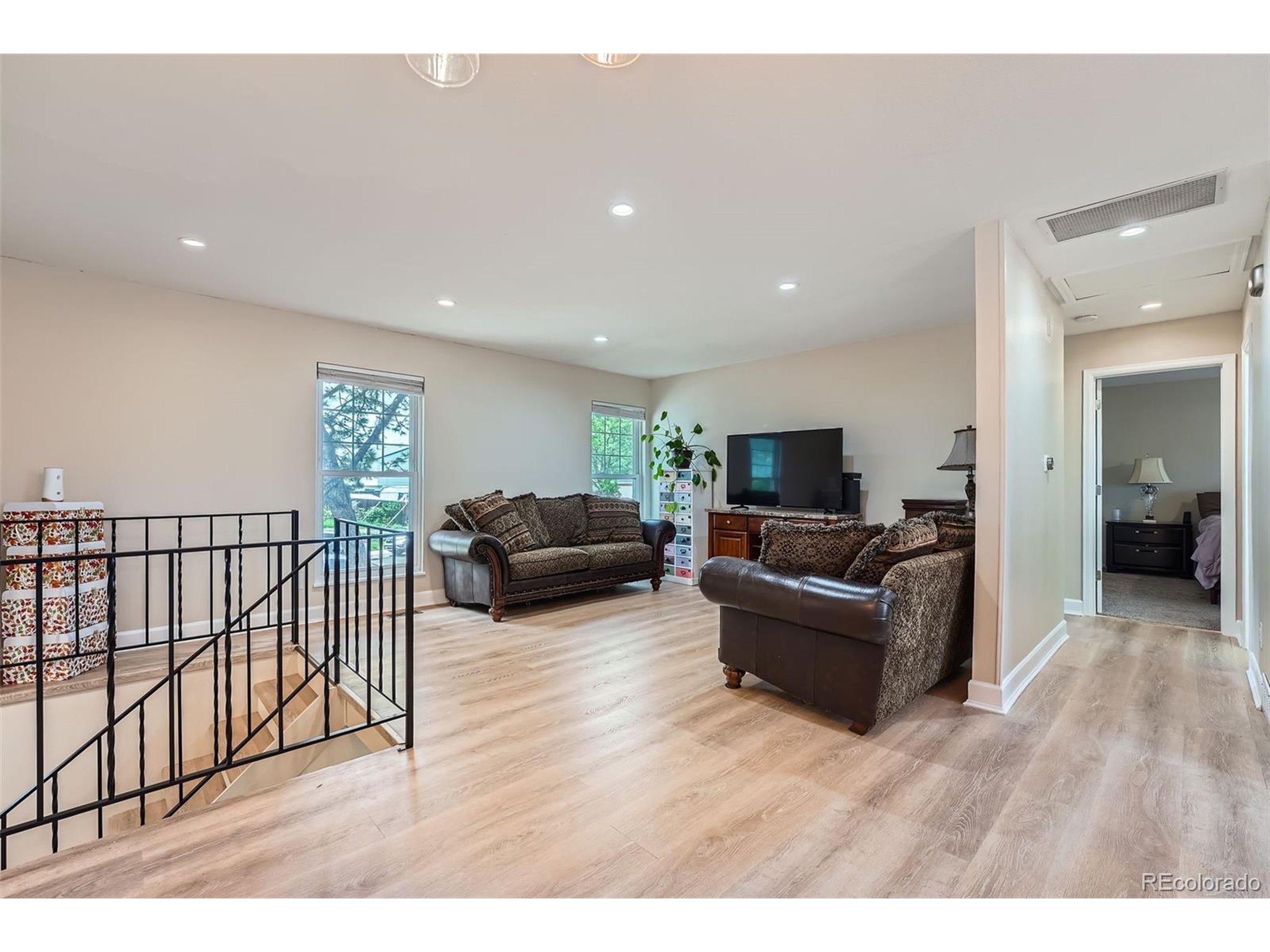 15691 E Atlantic Cir