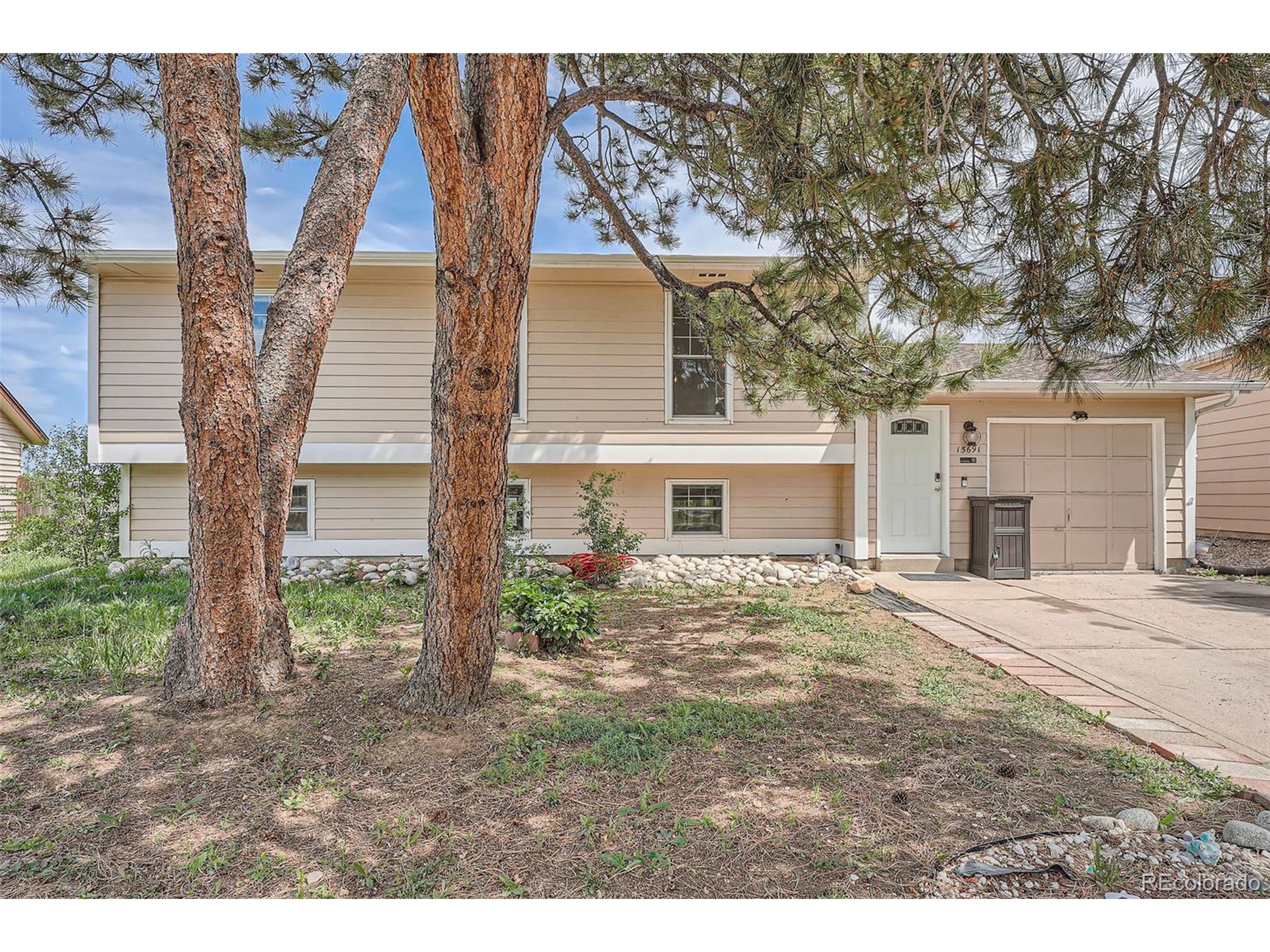 15691 E Atlantic Cir