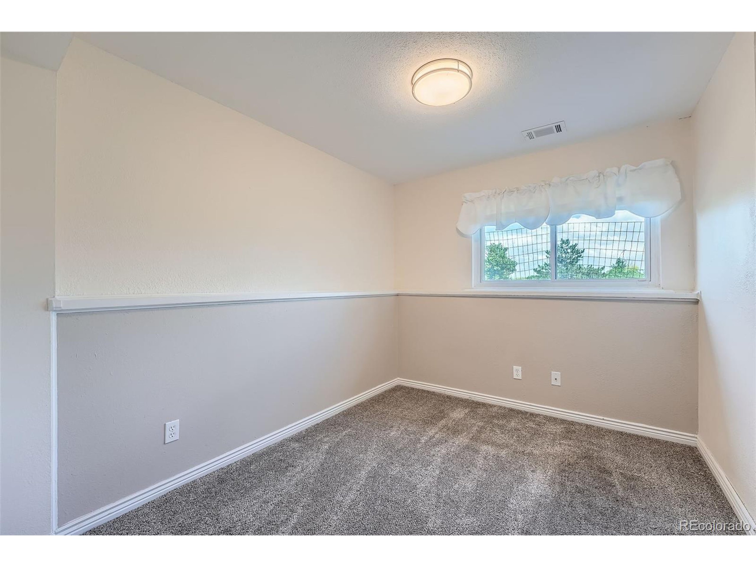 15691 E Atlantic Cir