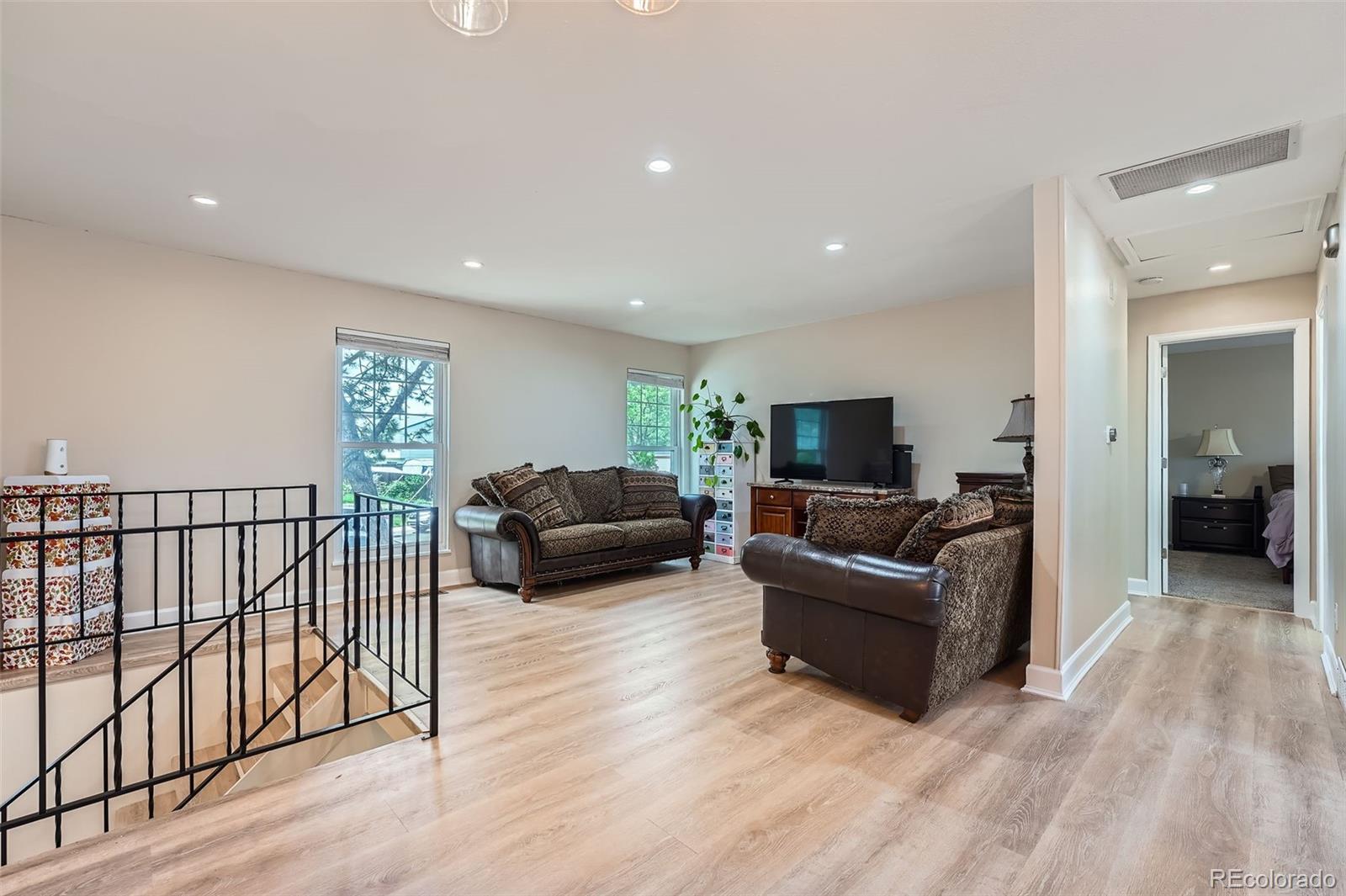 15691 E Atlantic Circle