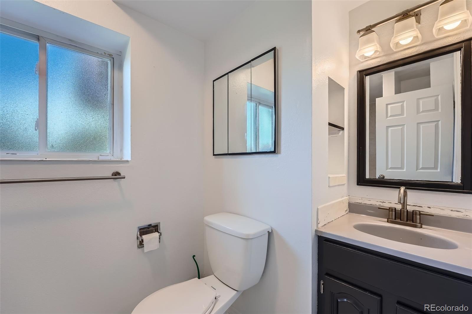 15691 E Atlantic Circle