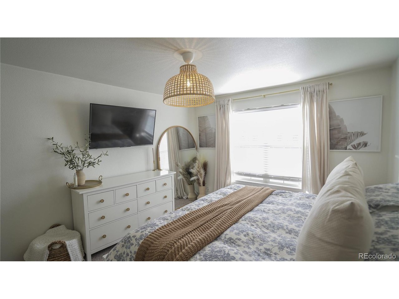 2245 E 103rd Pl