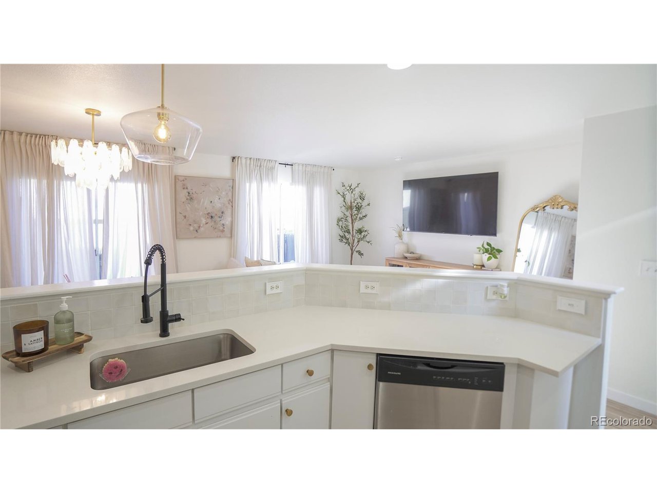 2245 E 103rd Pl