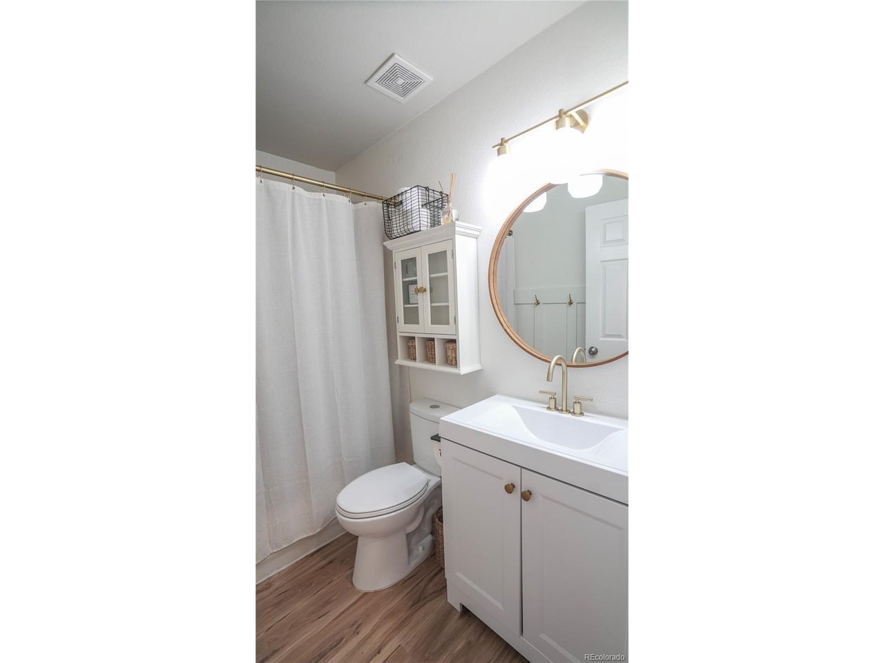 2245 E 103rd Pl