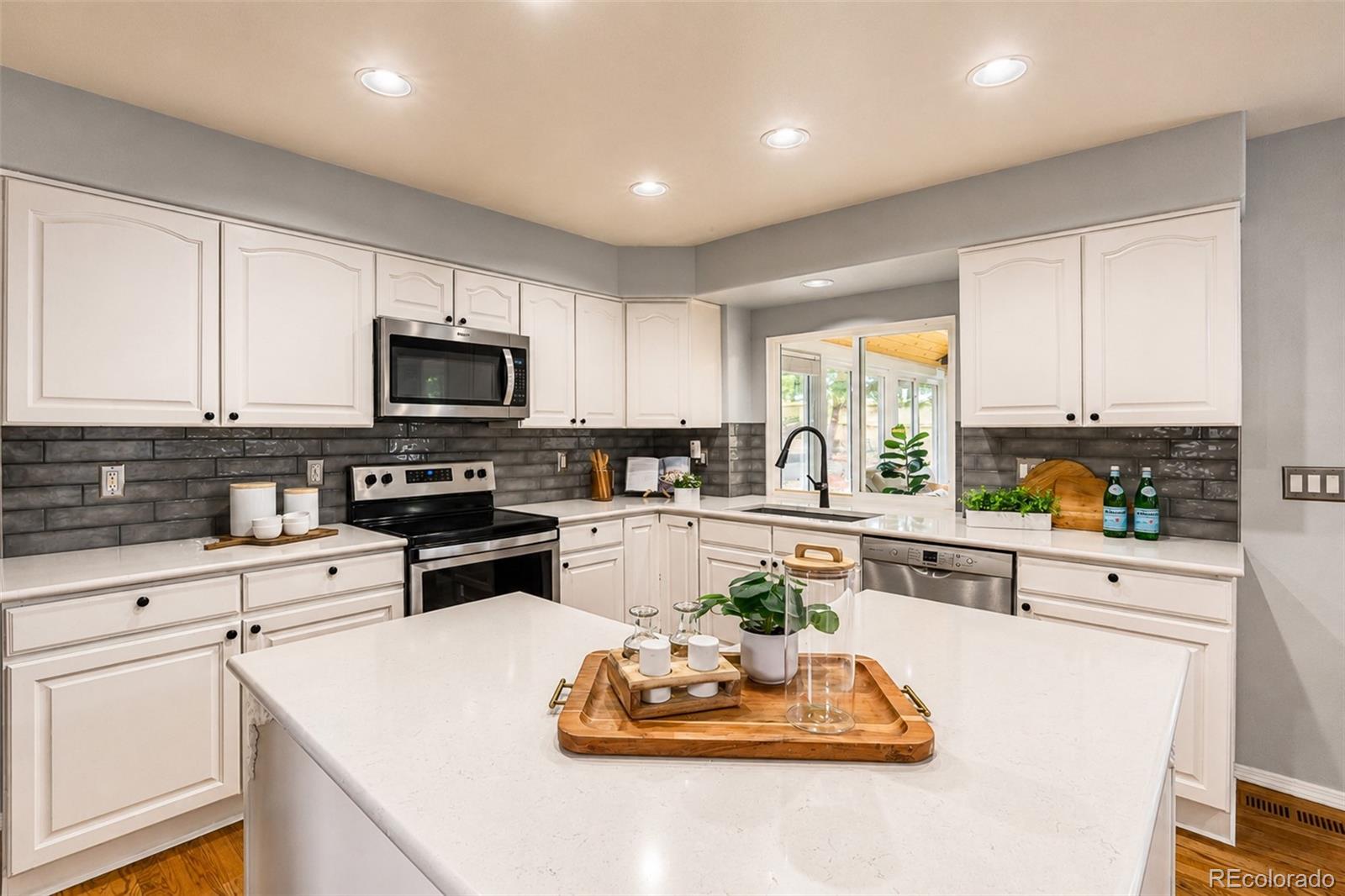 2712 Emerald Ridge Drive