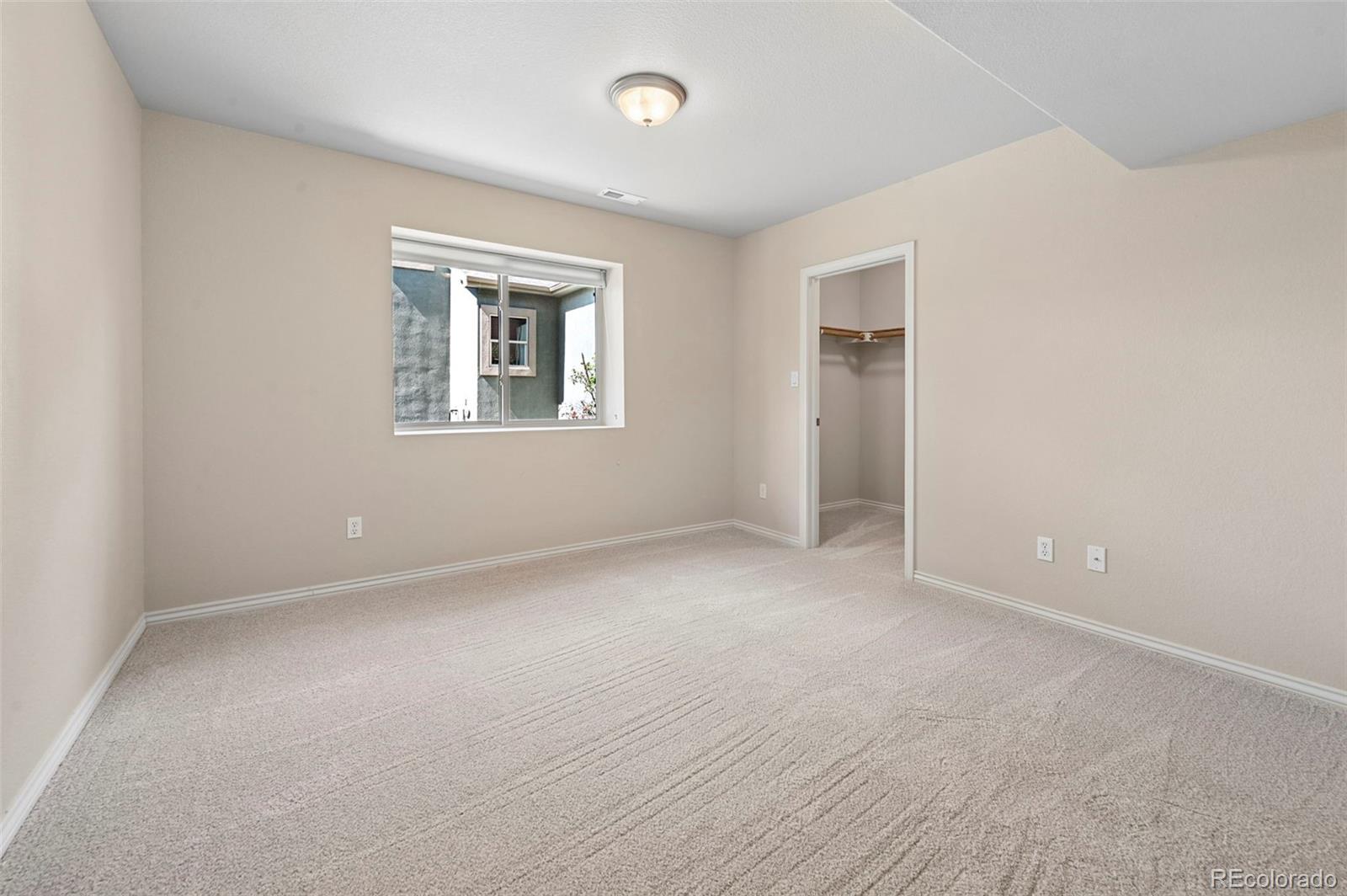 1825 Bridle Oaks Lane