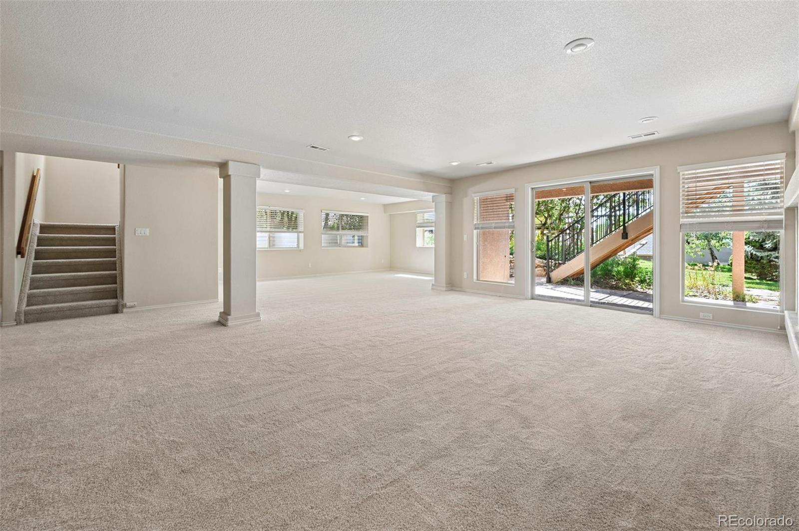 1825 Bridle Oaks Lane