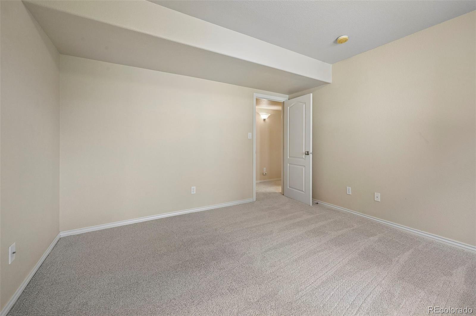 1825 Bridle Oaks Lane