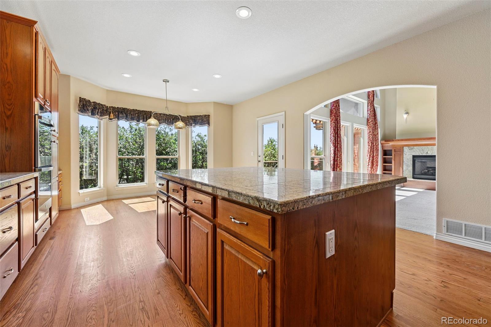 1825 Bridle Oaks Lane