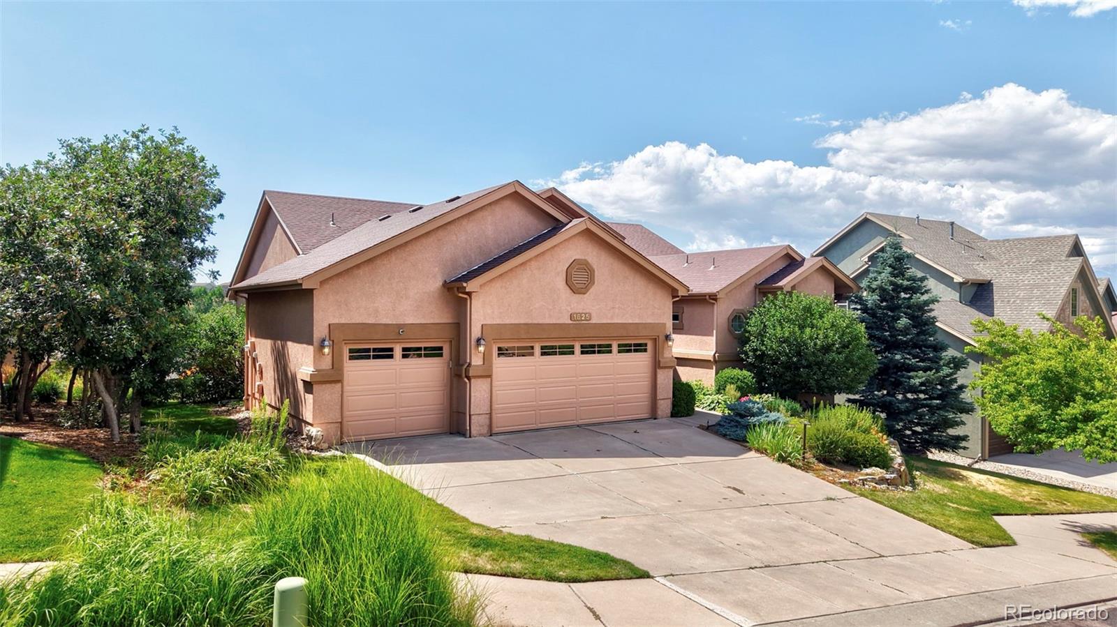 1825 Bridle Oaks Lane