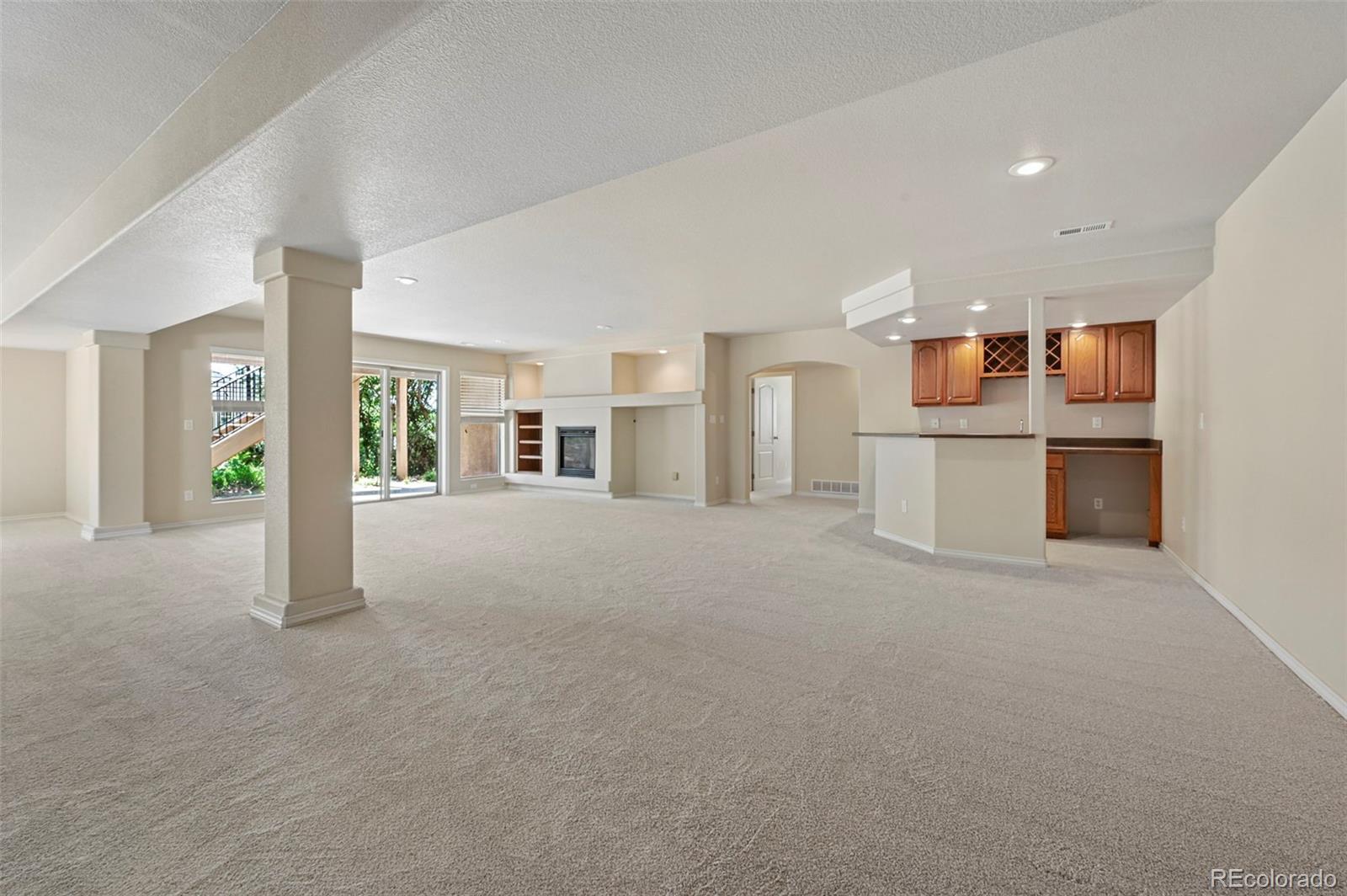 1825 Bridle Oaks Lane
