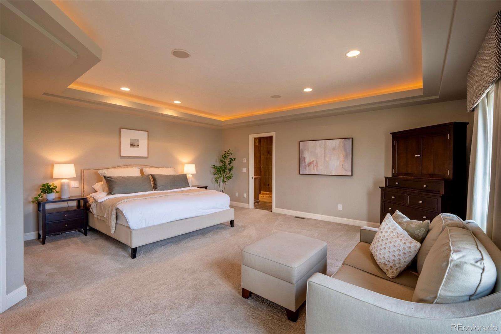 1575 Vine Cliff Heights