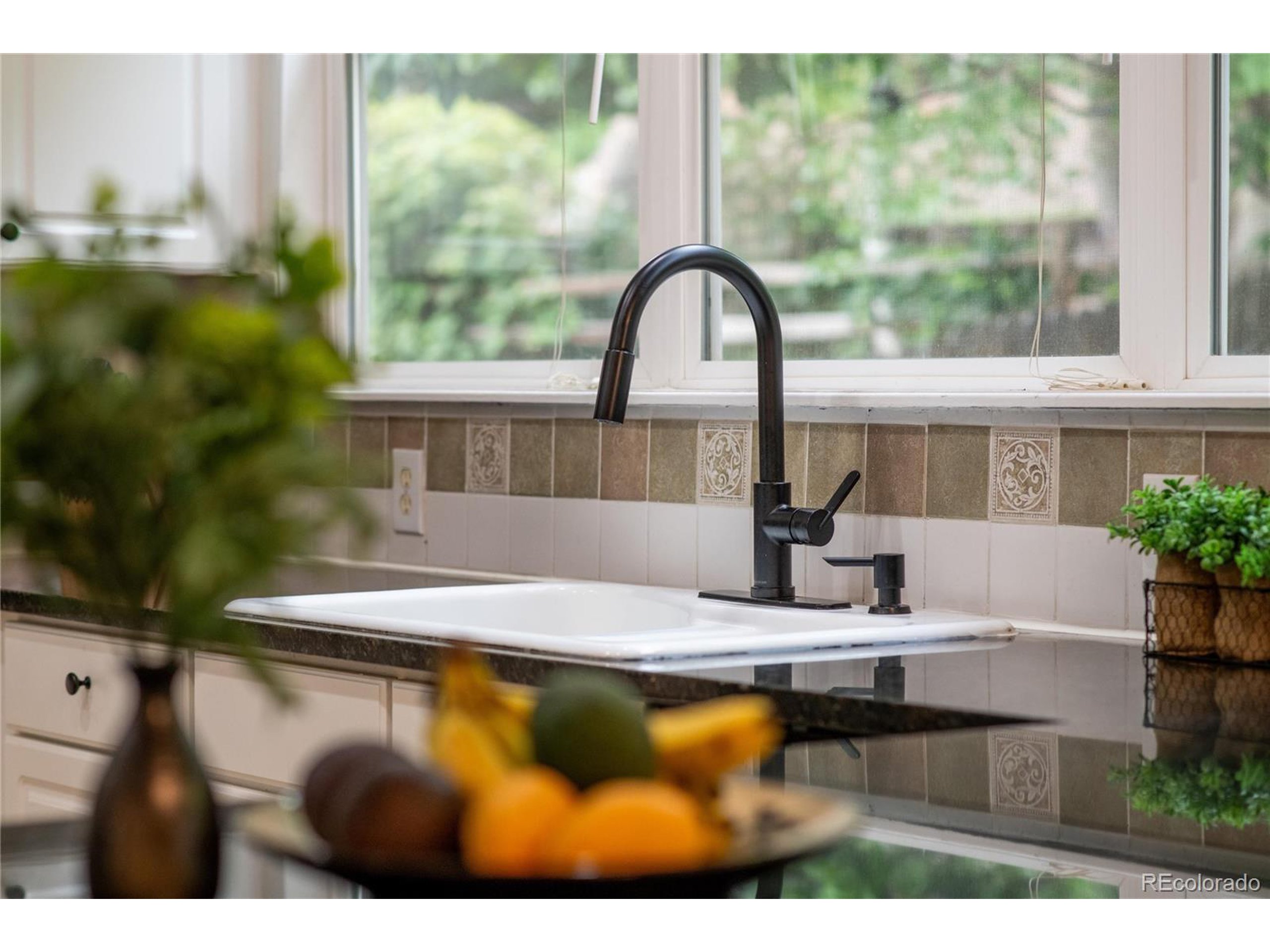 7420 S Houstoun Waring Cir