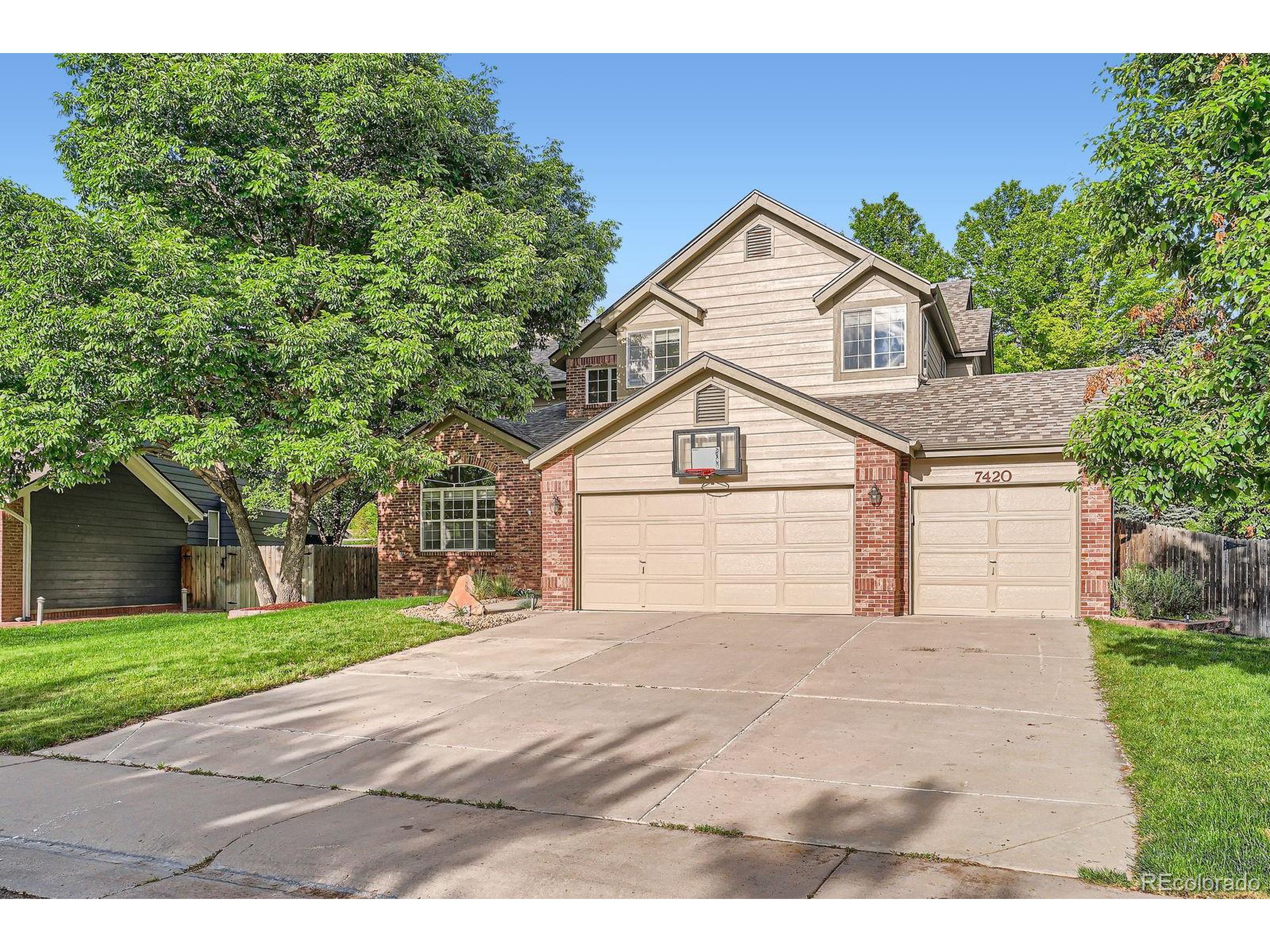 7420 S Houstoun Waring Cir