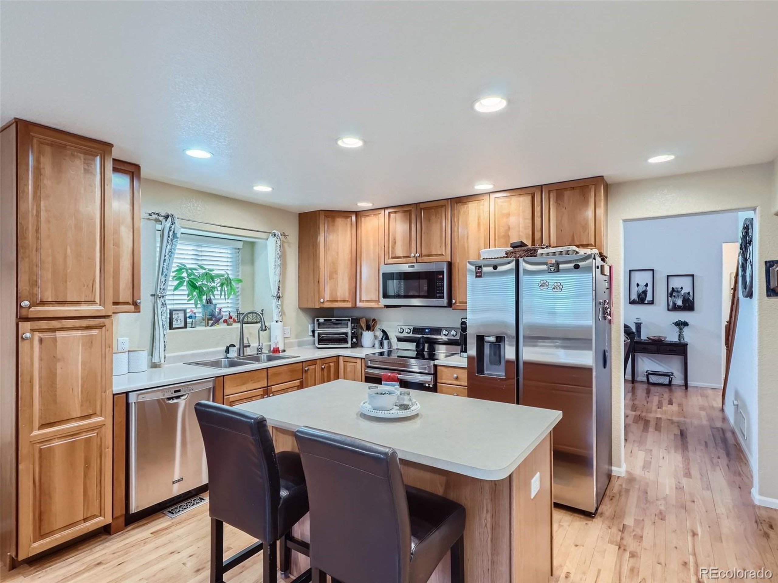 16467 Indian Hill St