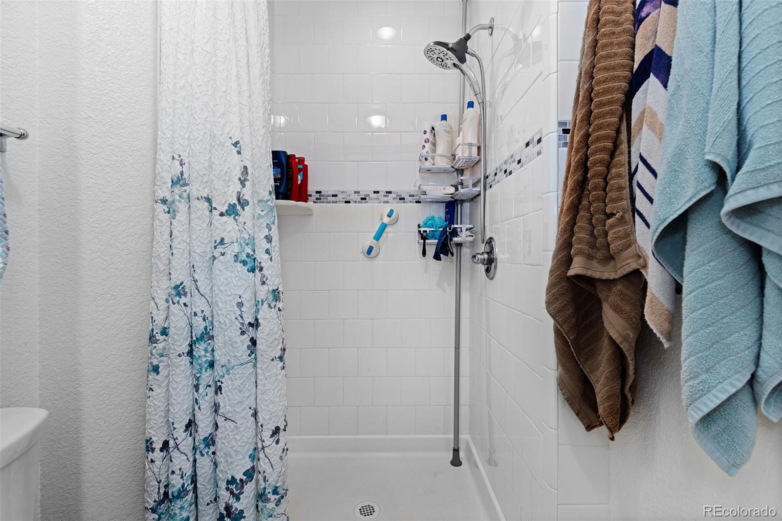 16467 Indian Hill Street