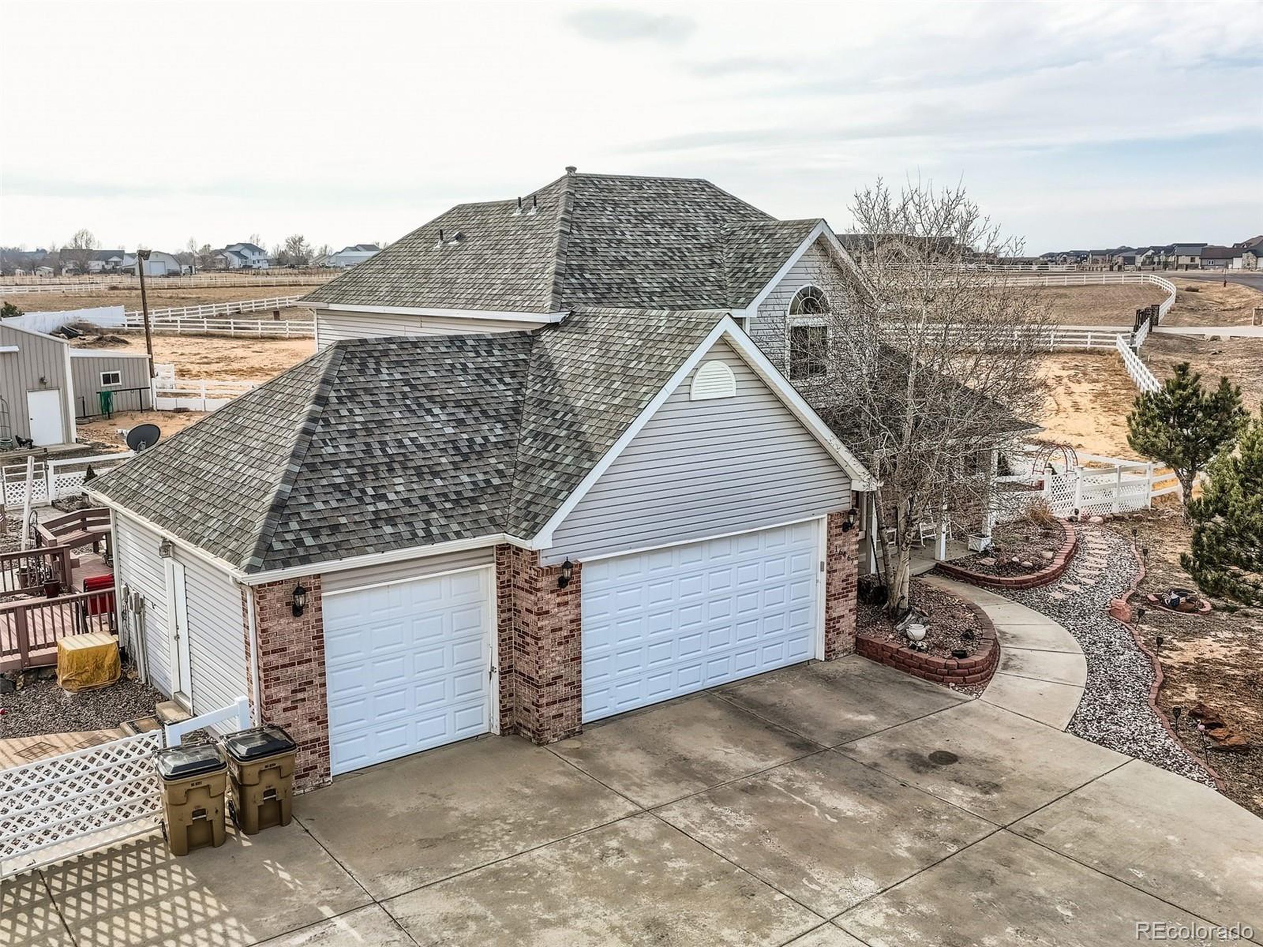 16467 Indian Hill St