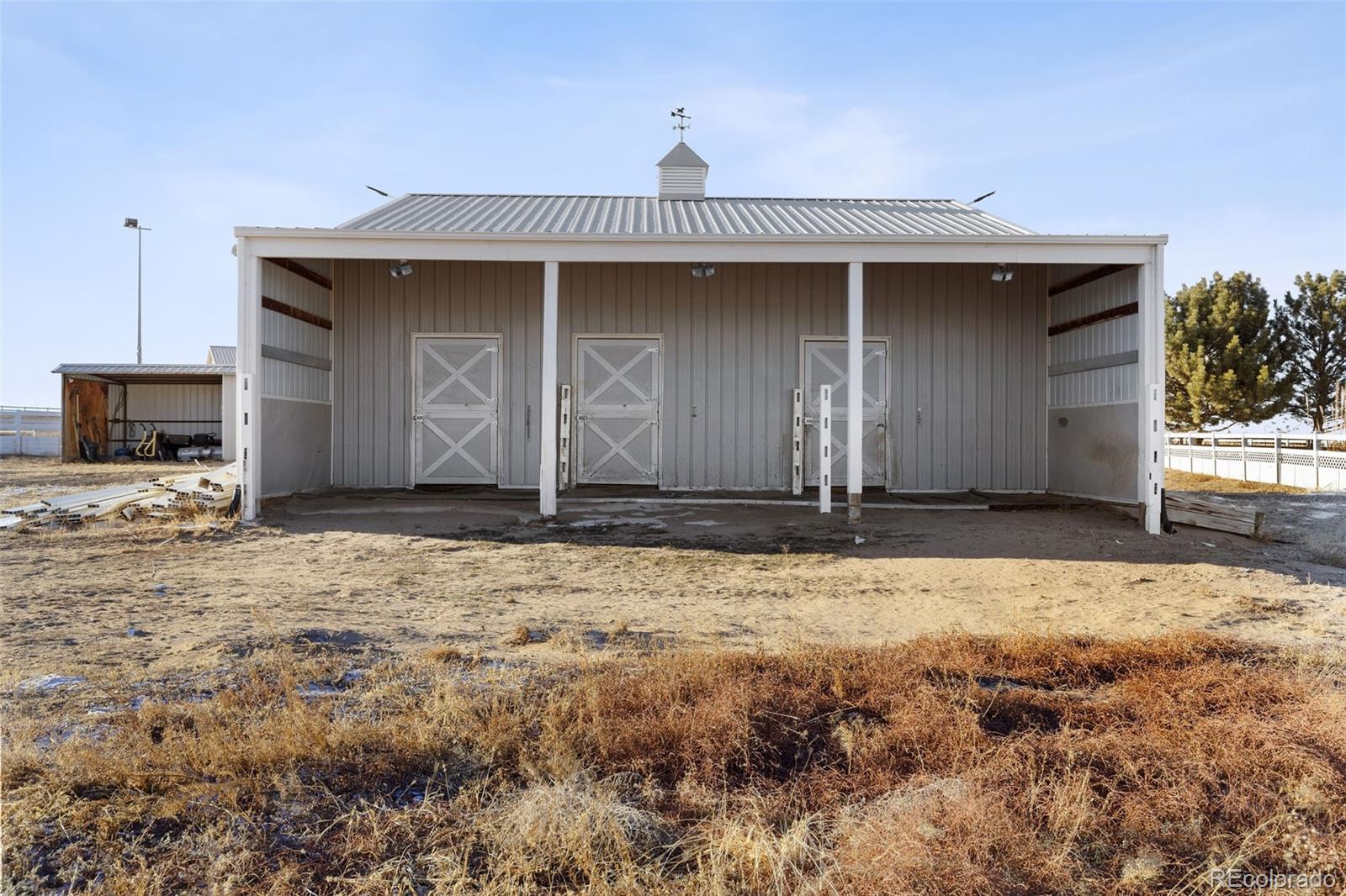 16467 Indian Hill Street