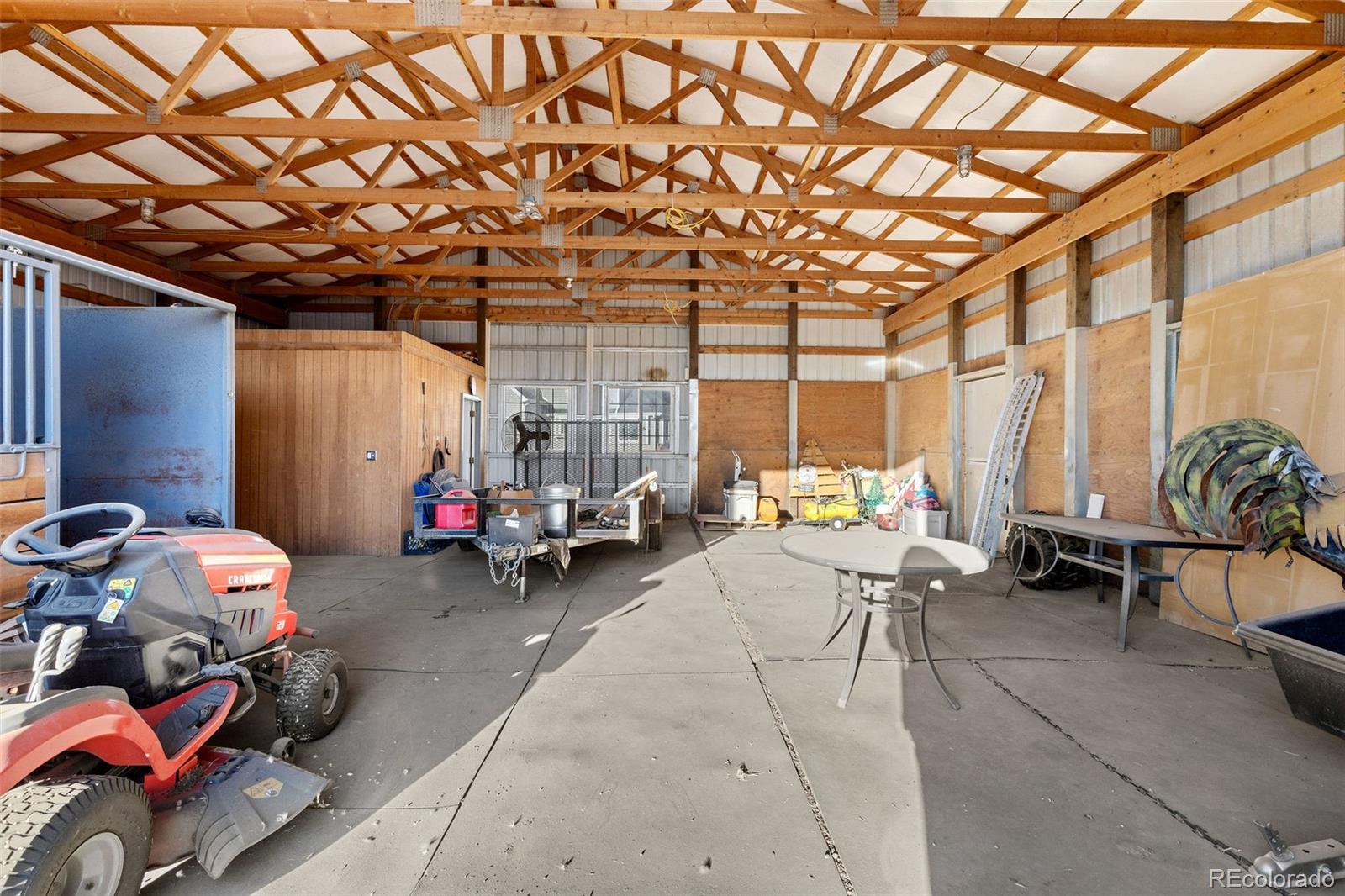 16467 Indian Hill Street