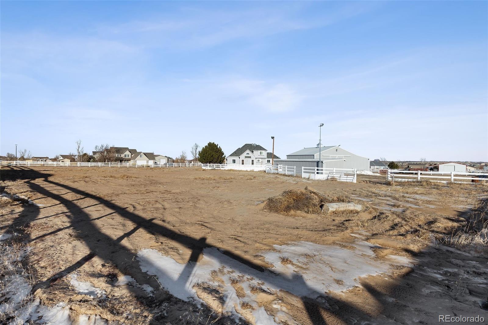 16467 Indian Hill Street