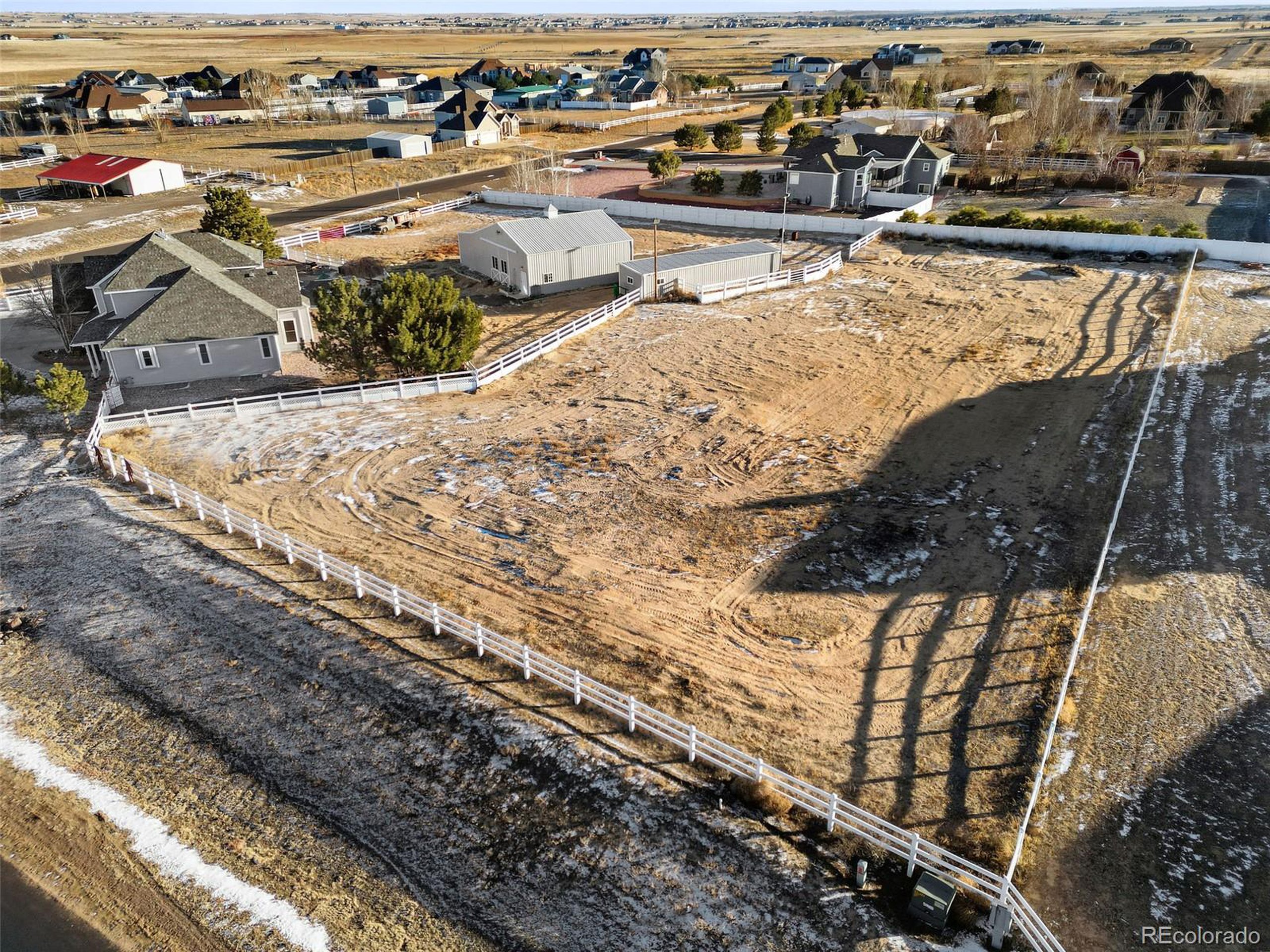 16467 Indian Hill St