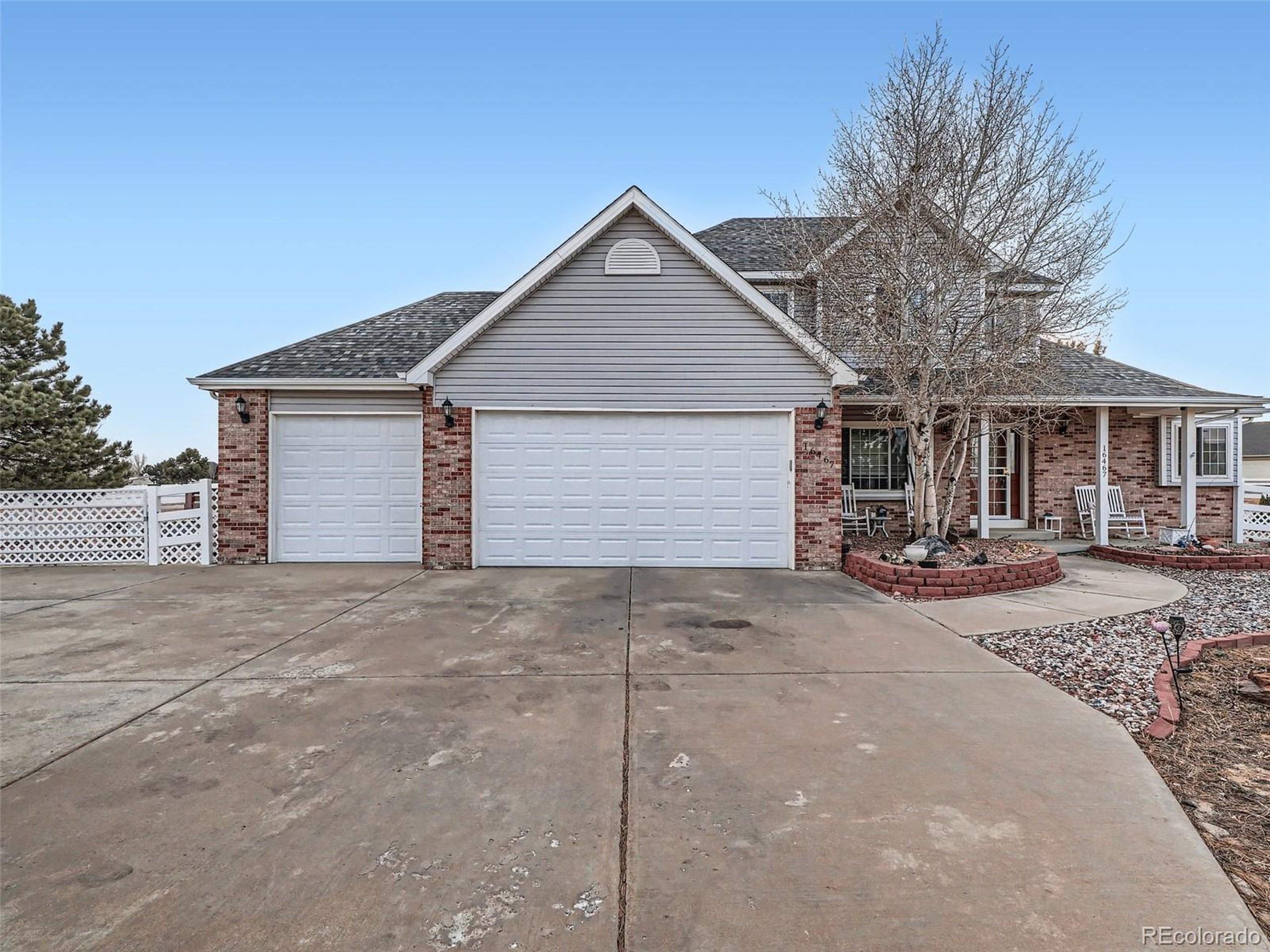 16467 Indian Hill St