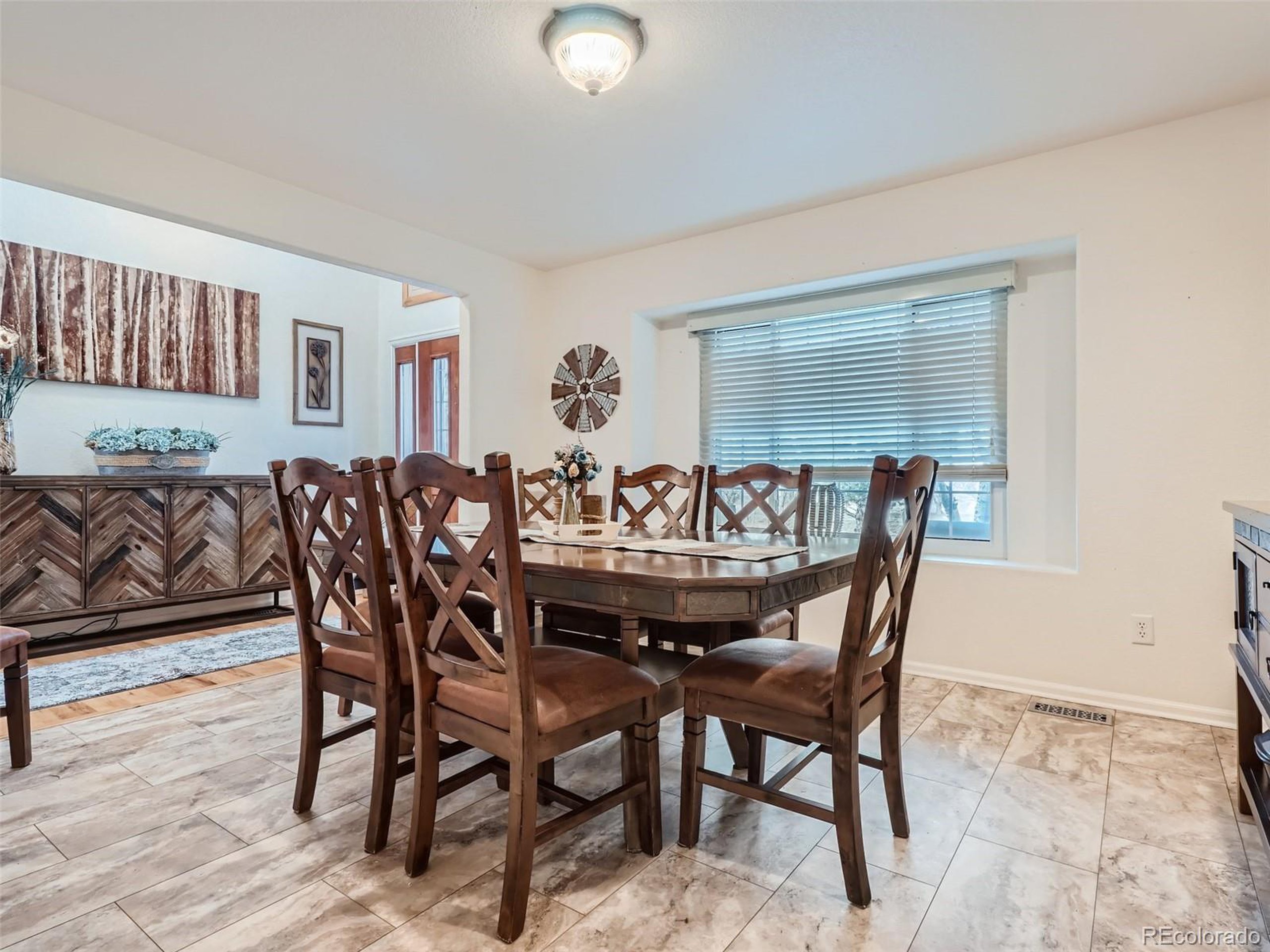 16467 Indian Hill St