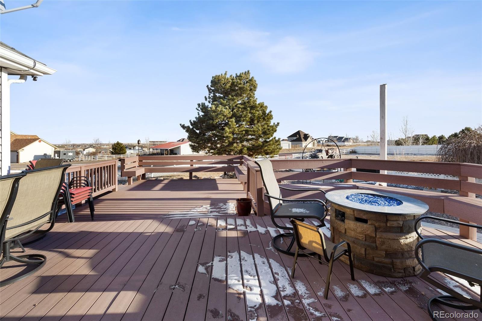 16467 Indian Hill Street