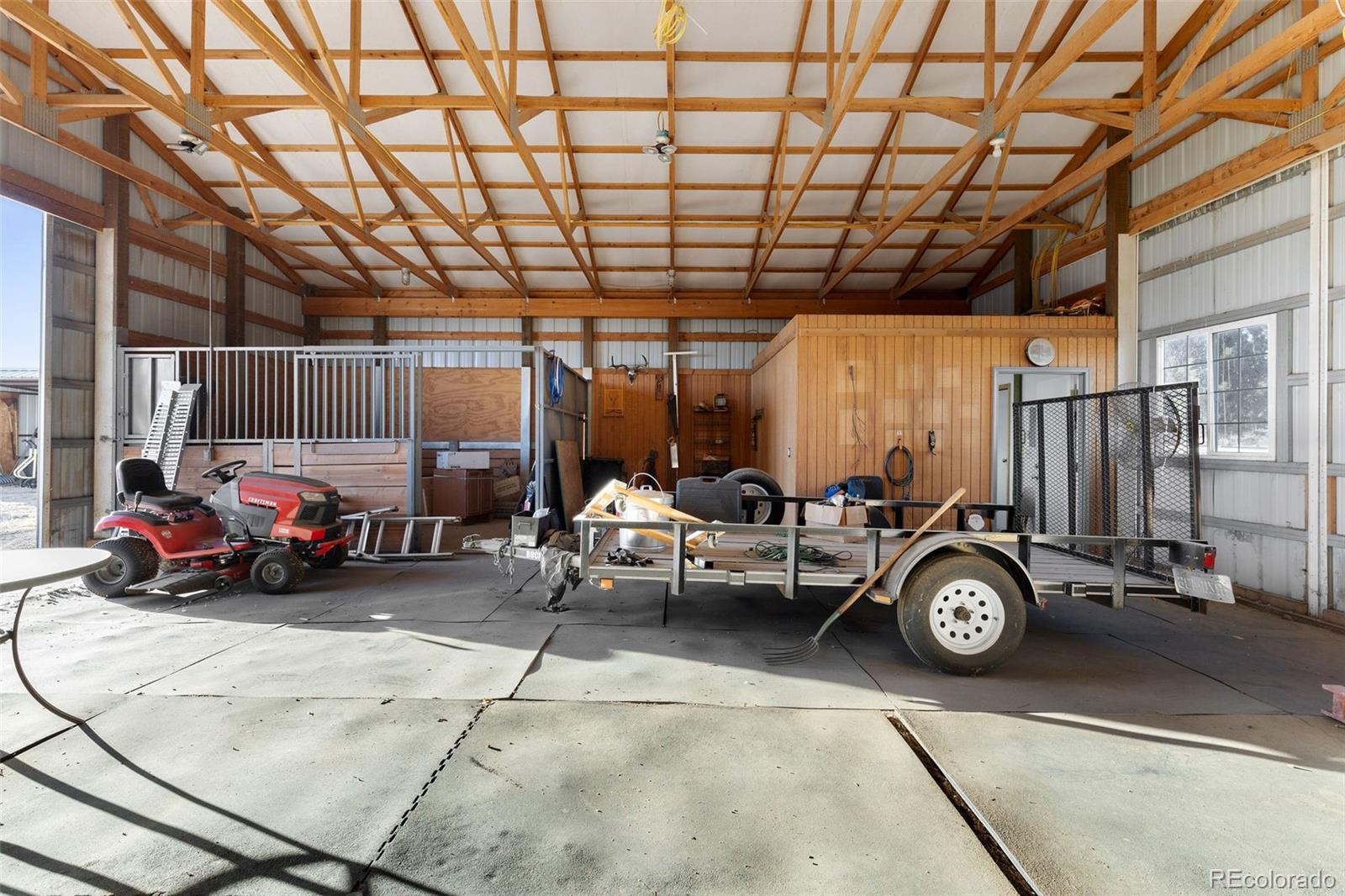 16467 Indian Hill Street