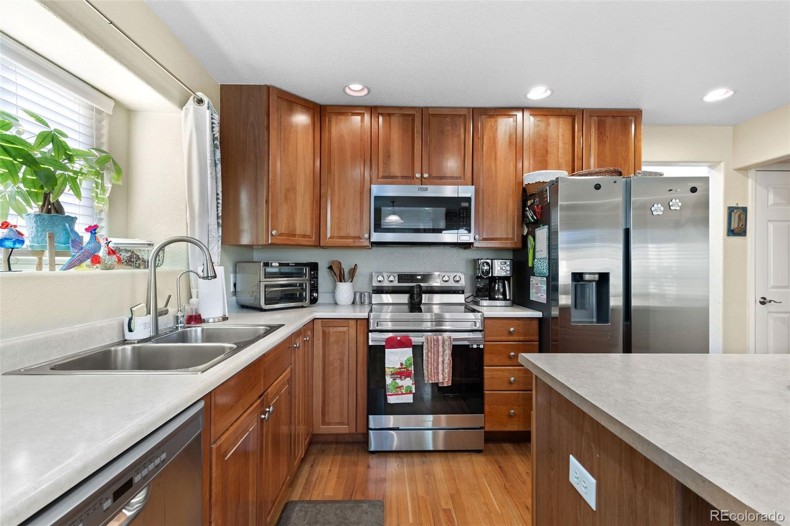 16467 Indian Hill Street